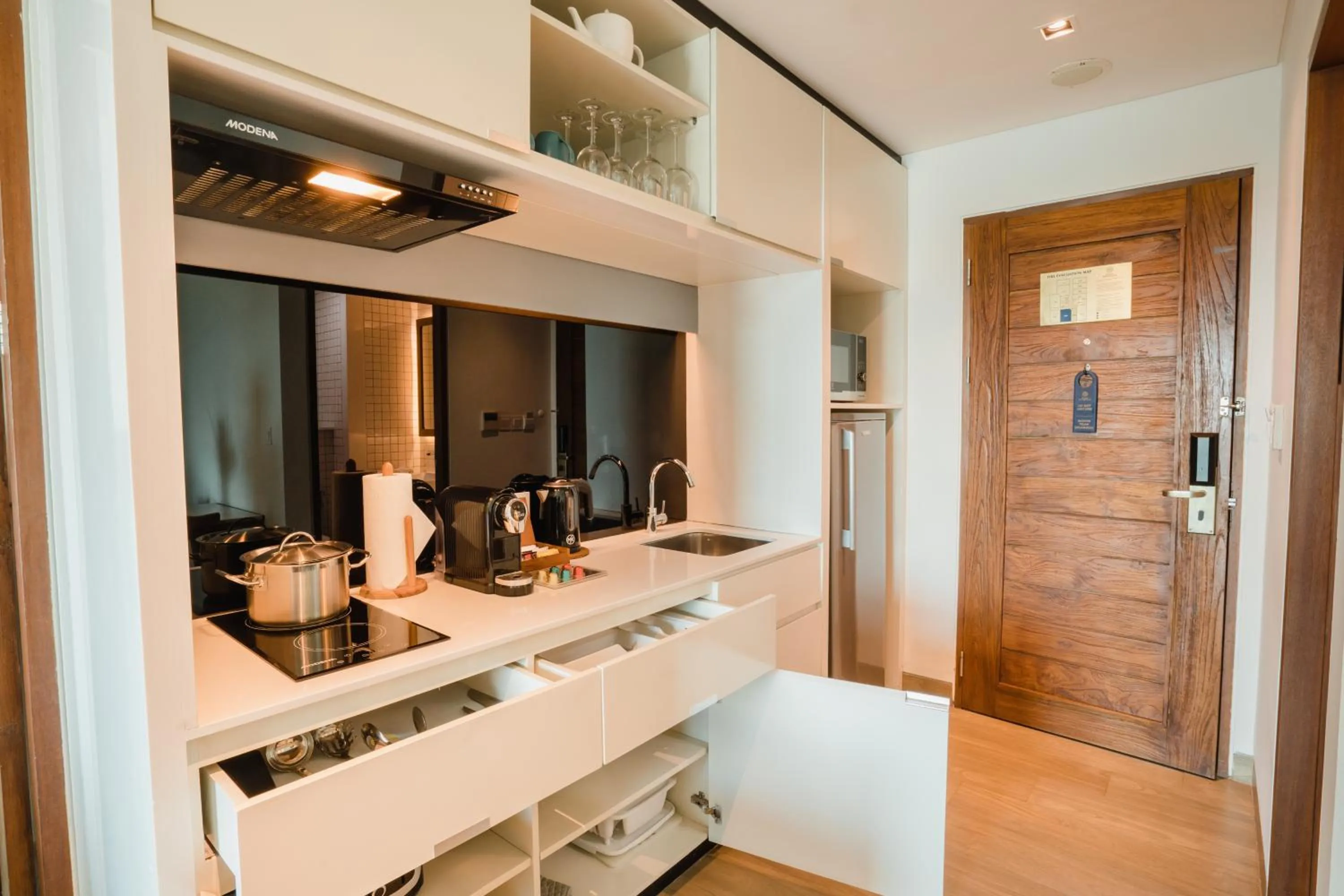 Kitchen or kitchenette in Rama Residence Padma