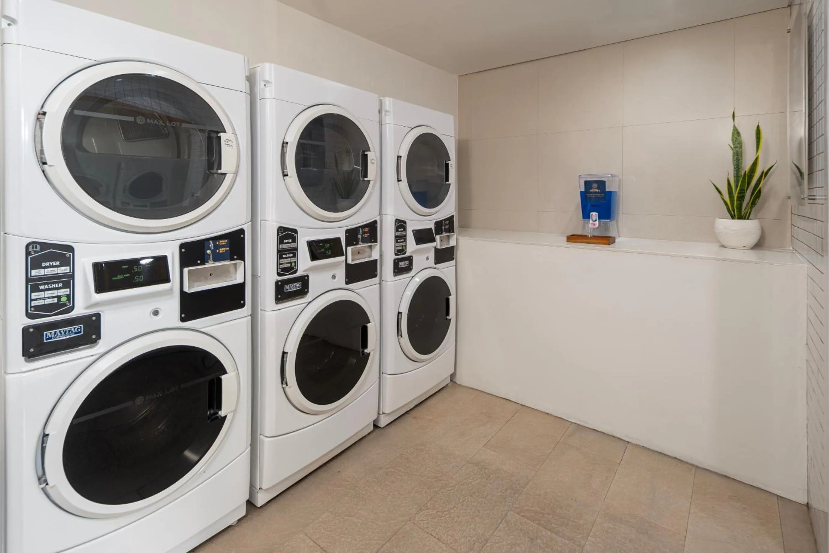 laundry in Rama Residence Padma