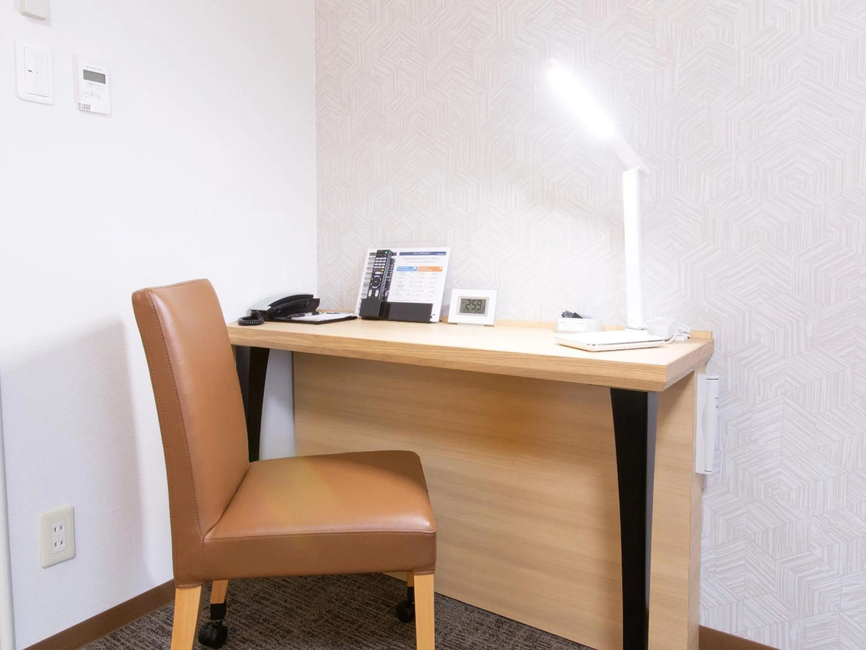 Photo of the whole room in Toyama Chitetsu Hotel