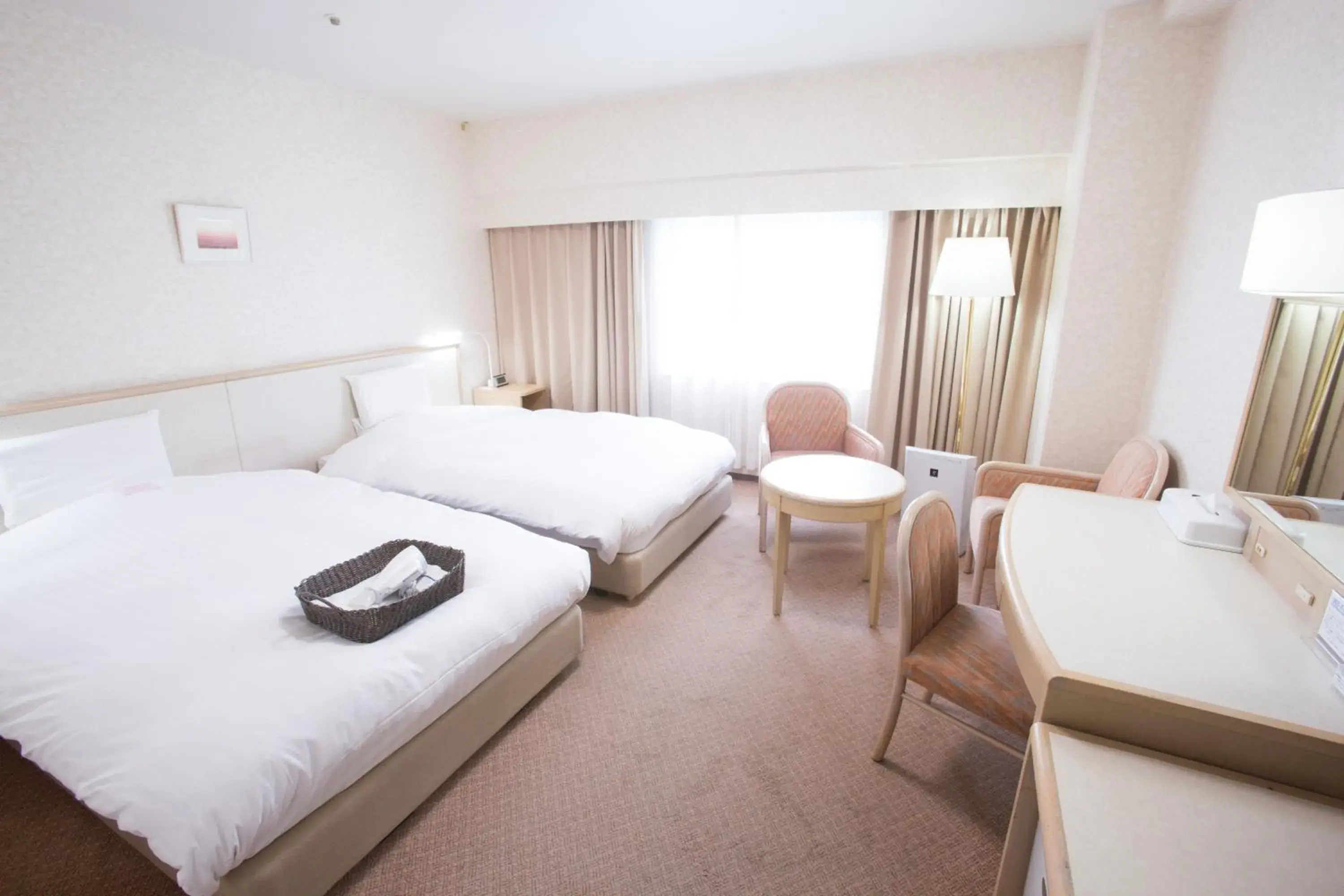 Photo of the whole room, Bed in Toyama Chitetsu Hotel