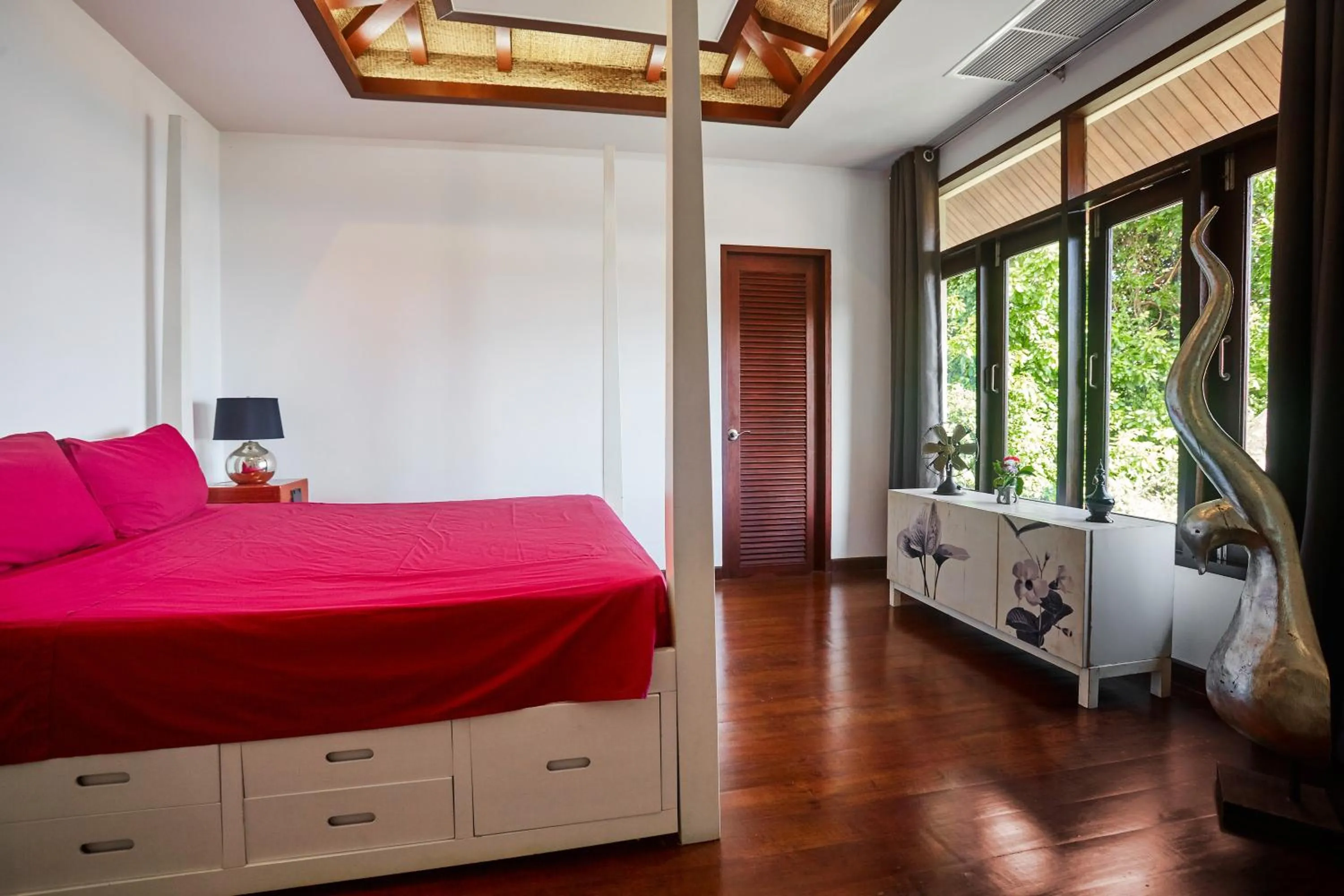 Bedroom, Bed in NB Villa Lilawadee