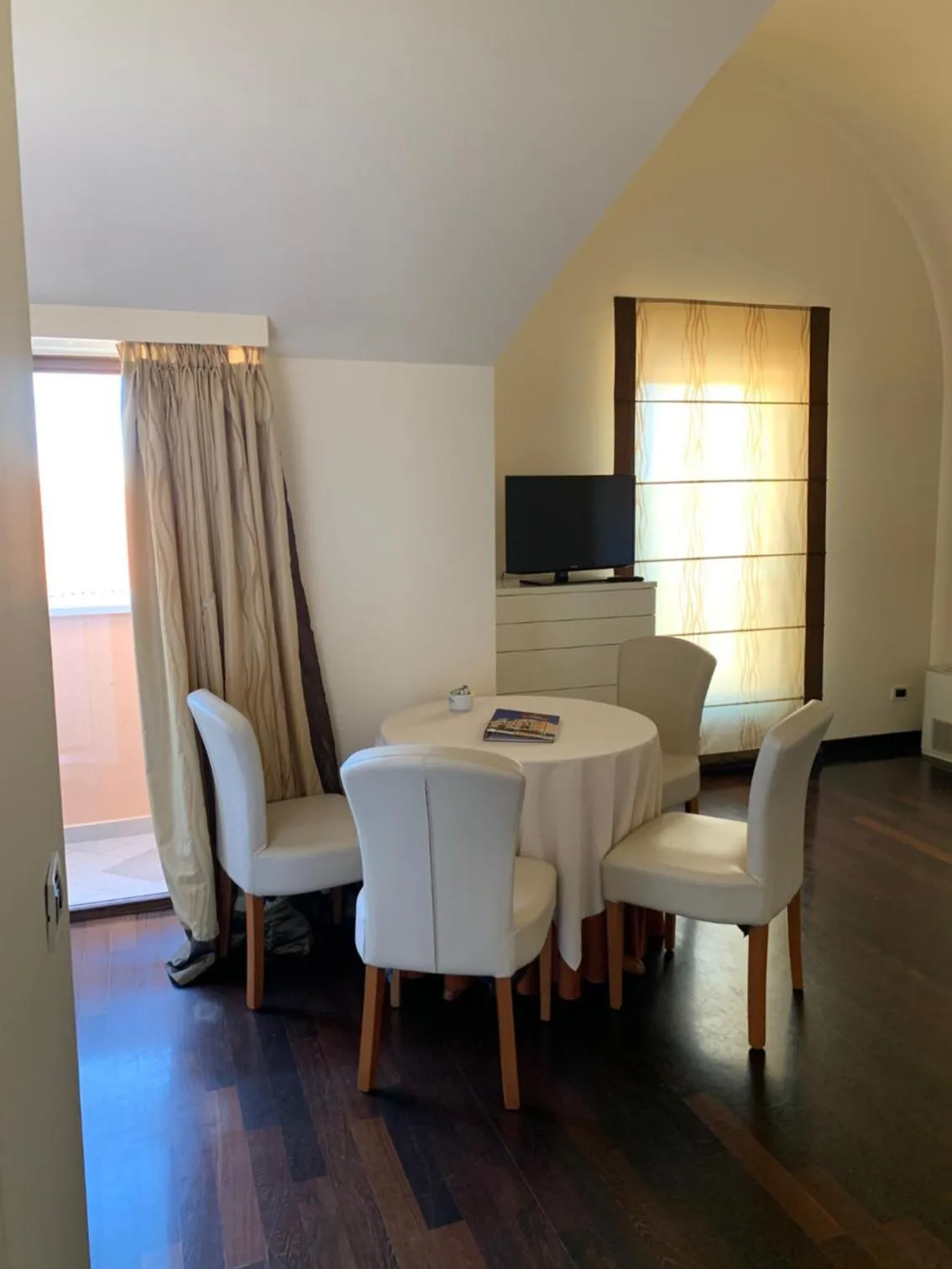 TV and multimedia in Hotel Villa Cittar