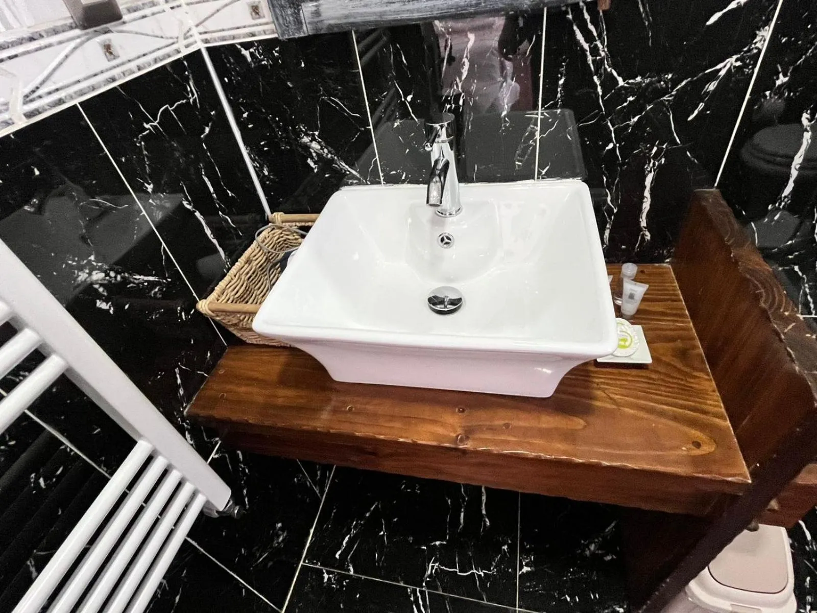 Bathroom in Hotel Estancia El Ovejero Patagónico