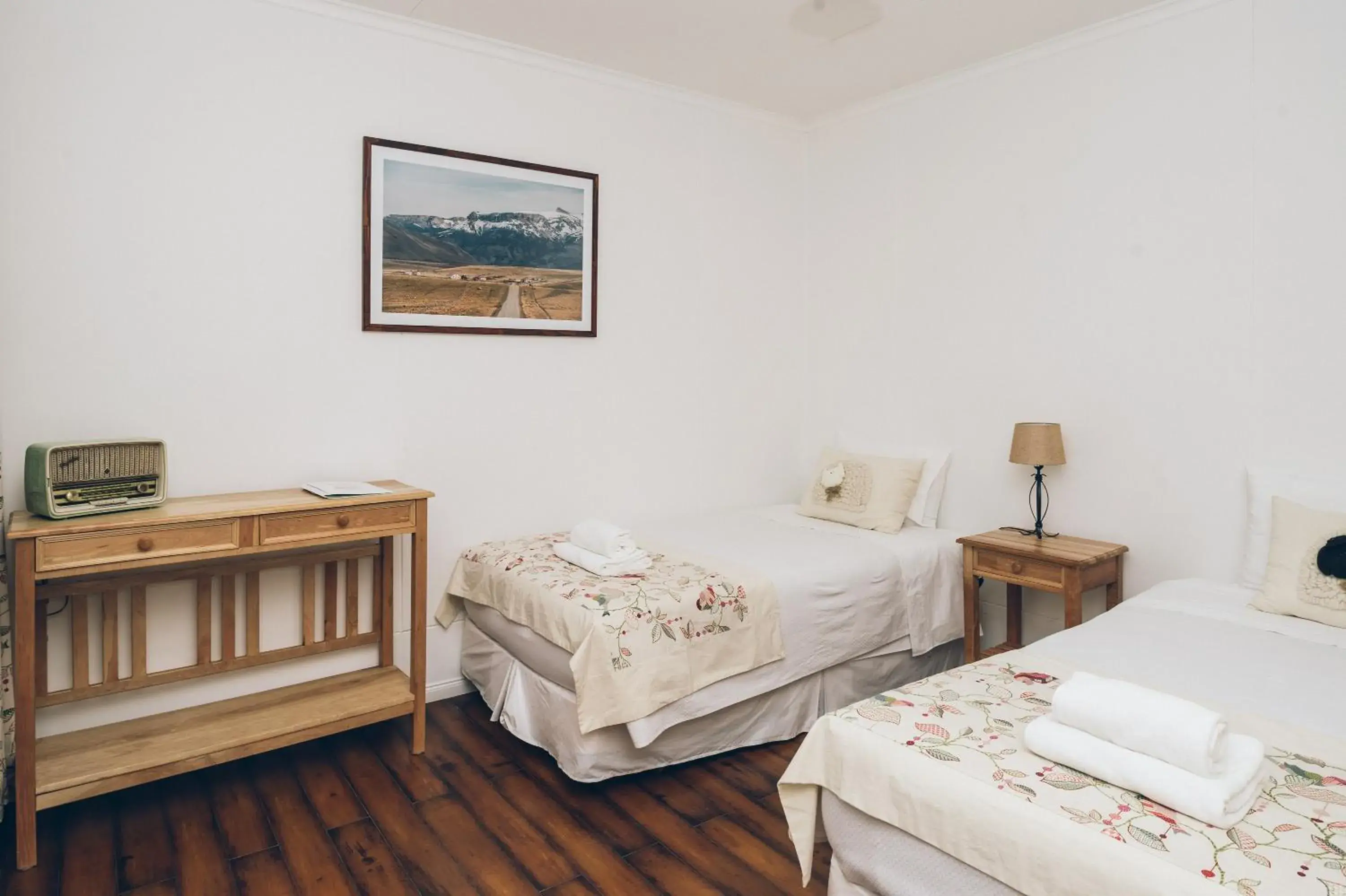 Large Single Room - single occupancy in Hotel Estancia El Ovejero Patagónico Large Single Room - single occupancy in Hotel Estancia El Ovejero Patagónico