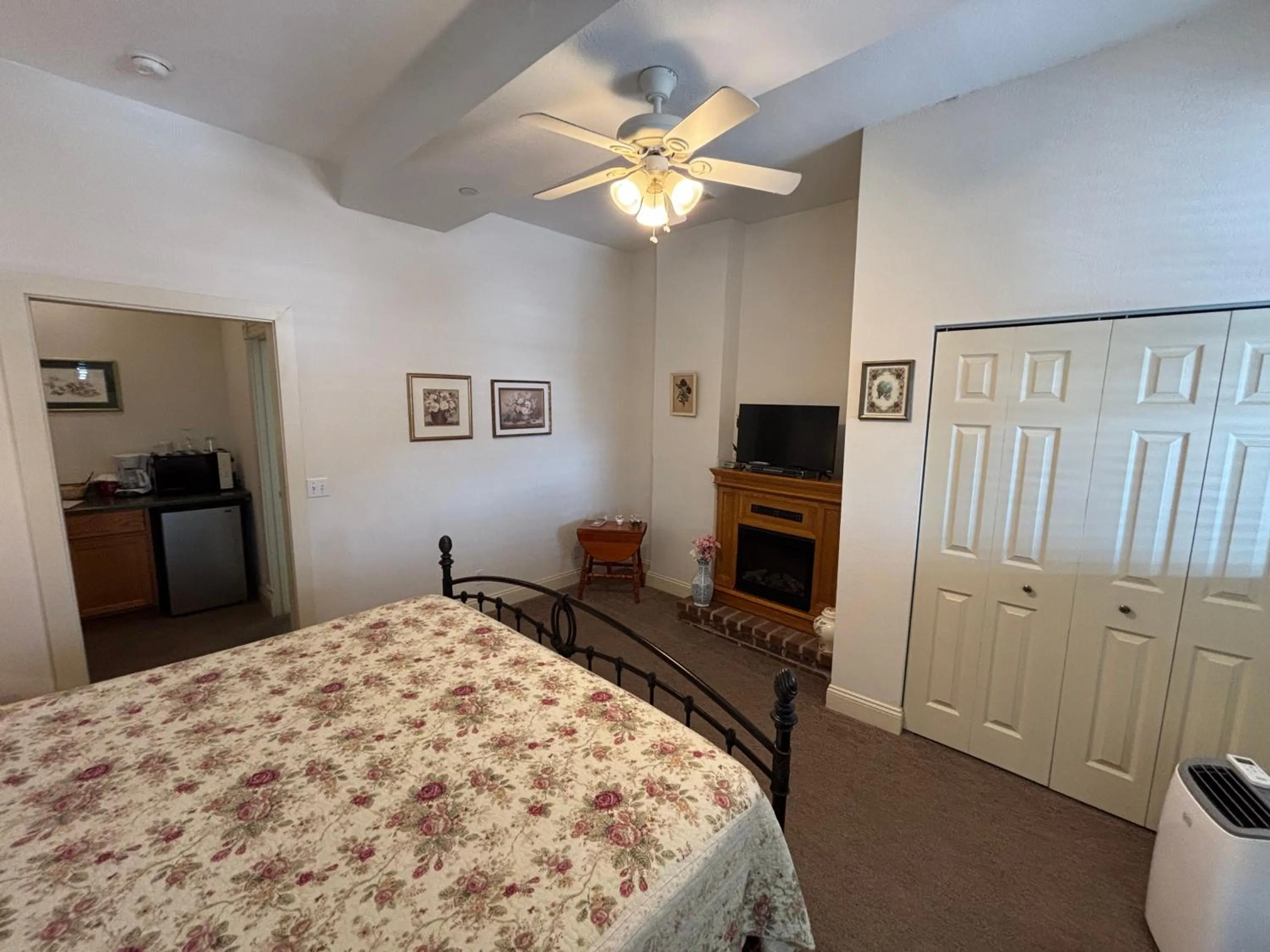 fireplace in Hermann Crown Suites