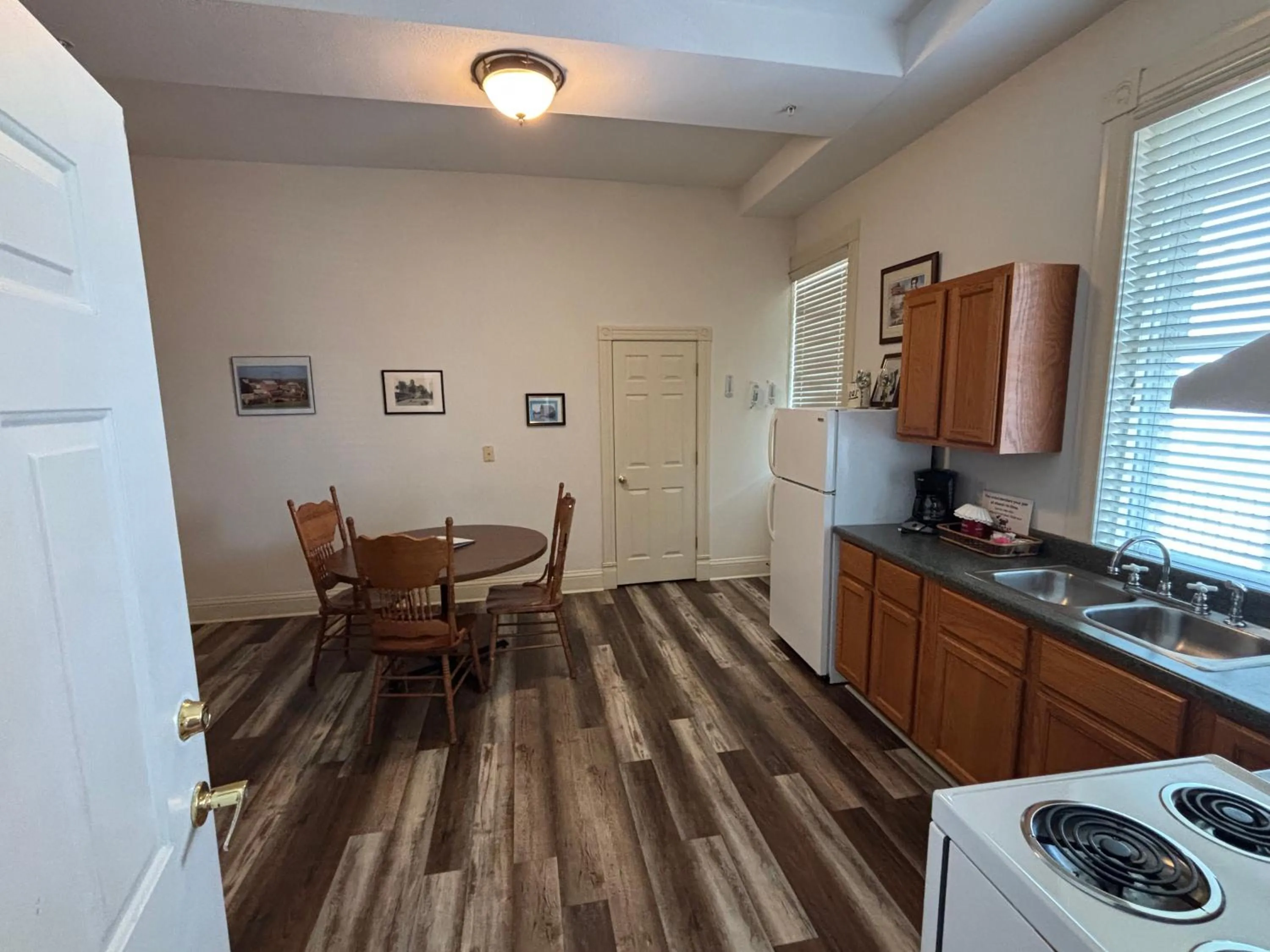 kitchen in Hermann Crown Suites
