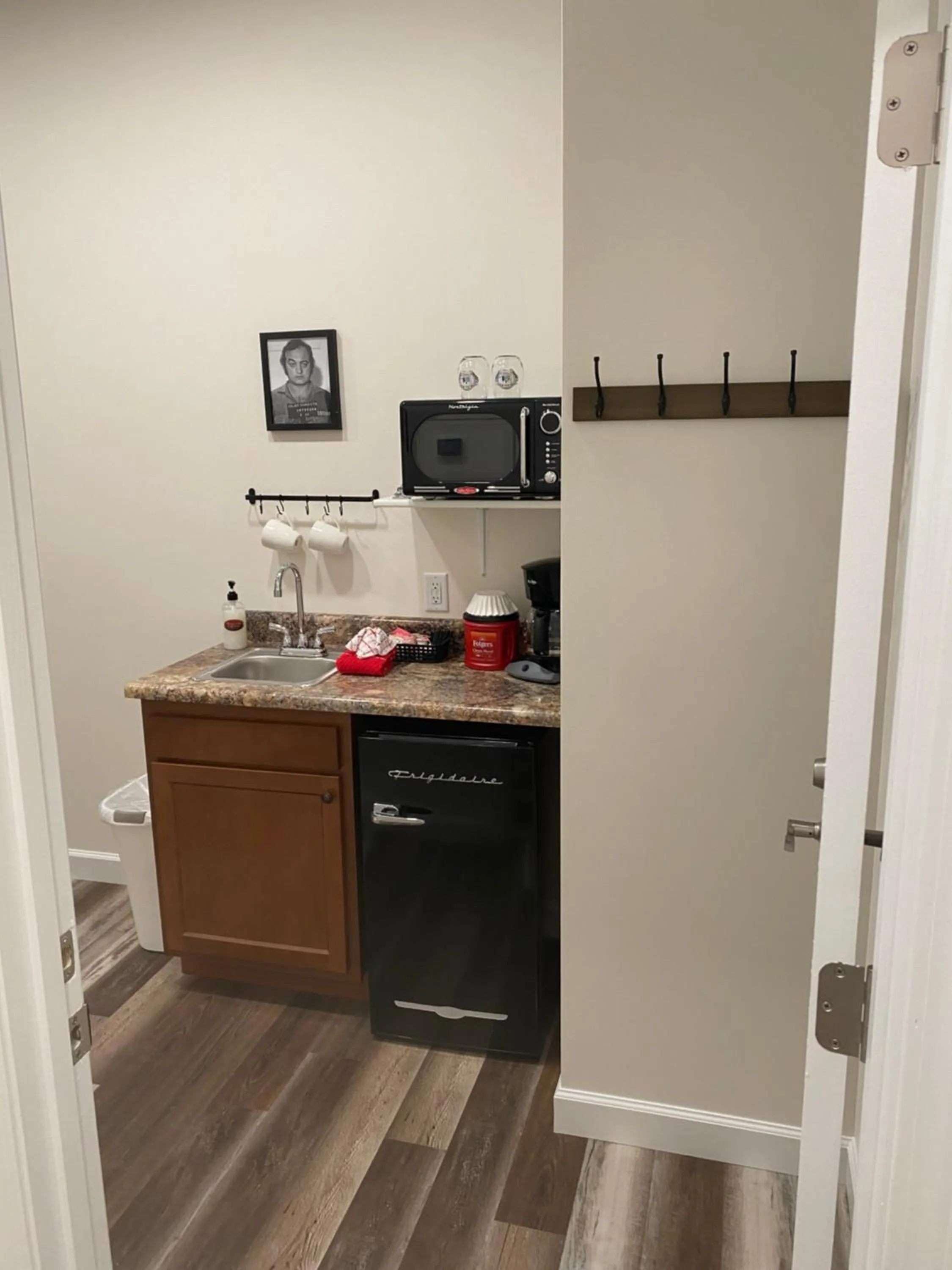 Hermann Crown Suites