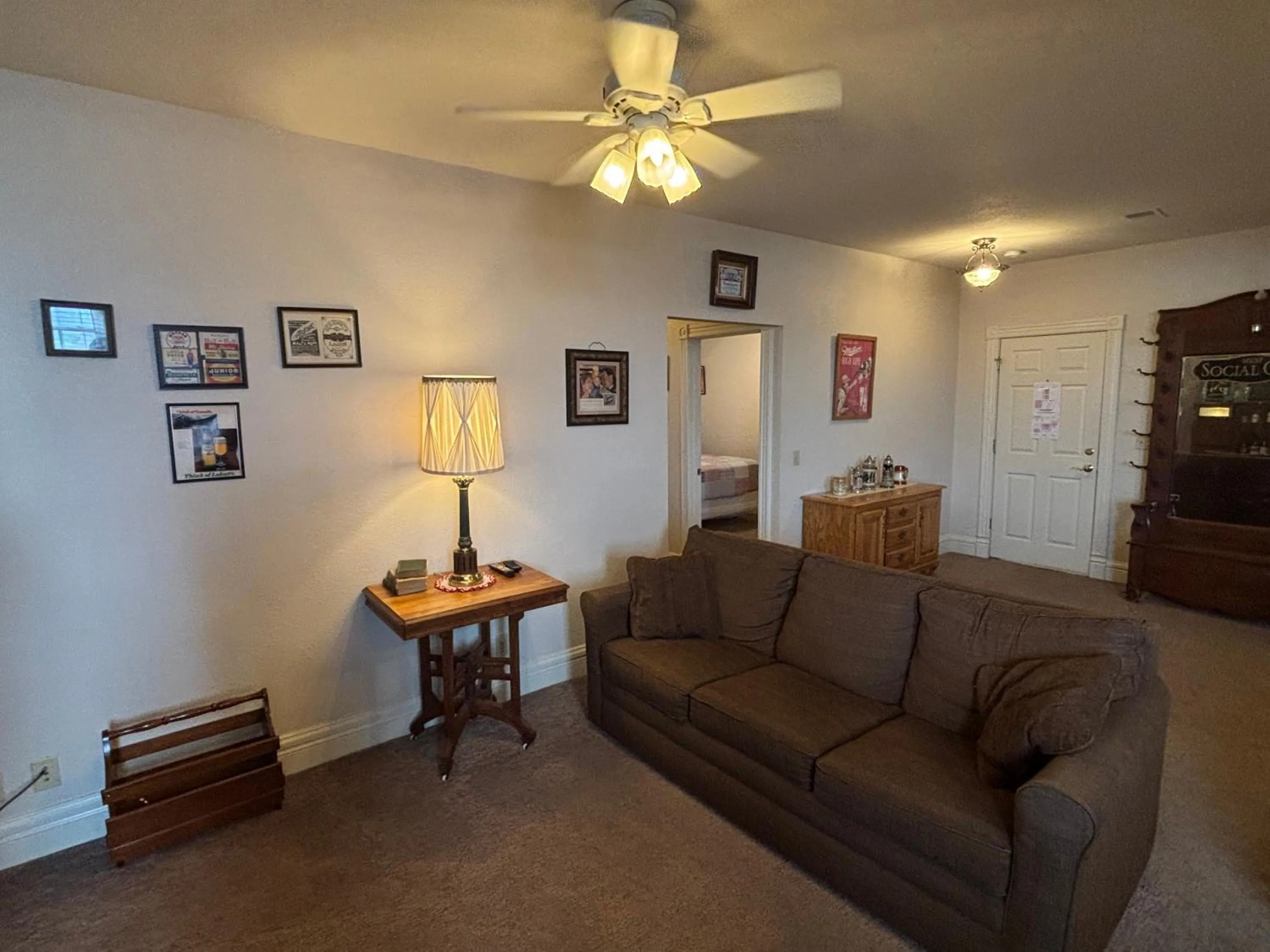 Living room in Hermann Crown Suites