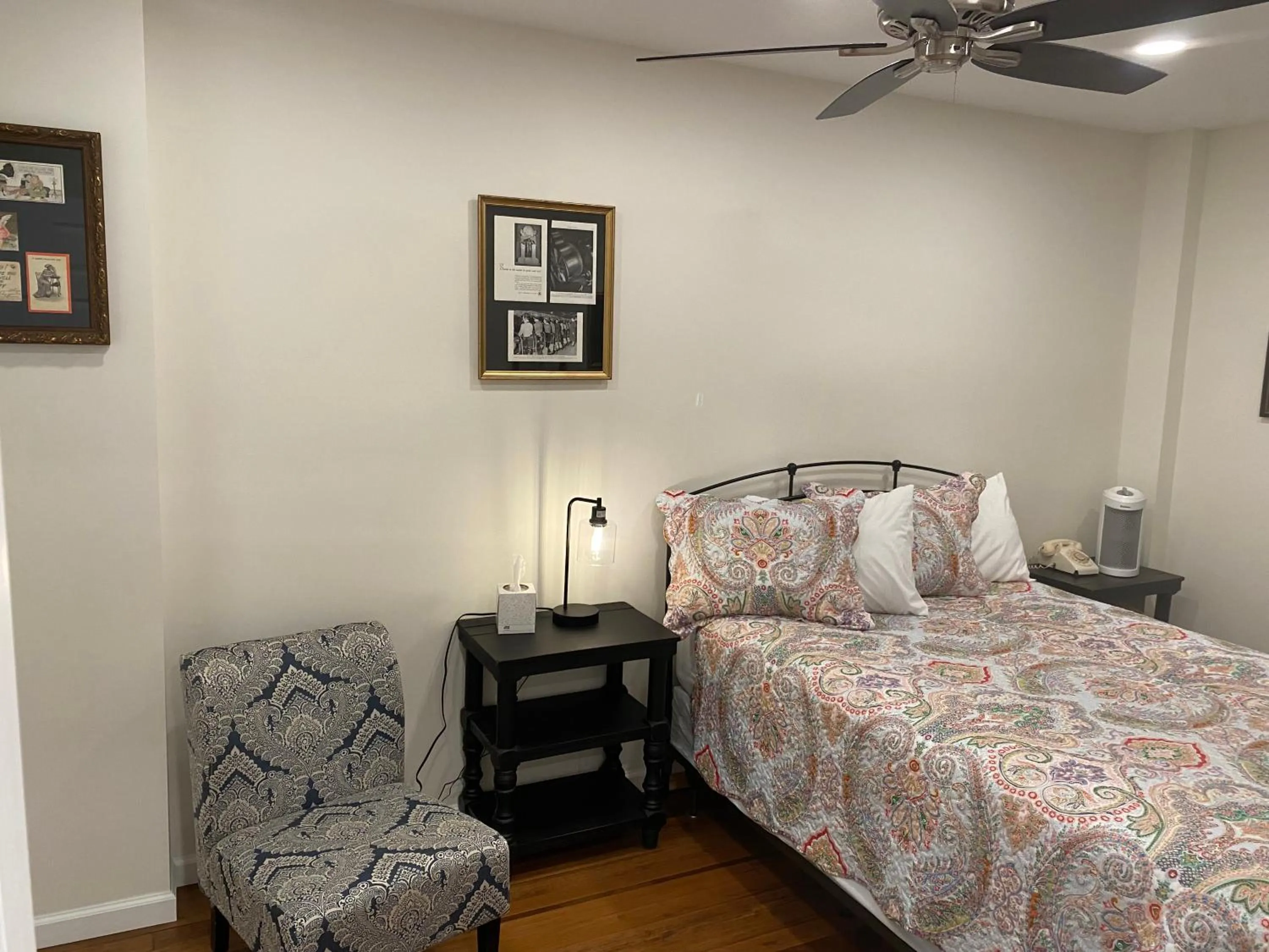 Bed in Hermann Crown Suites