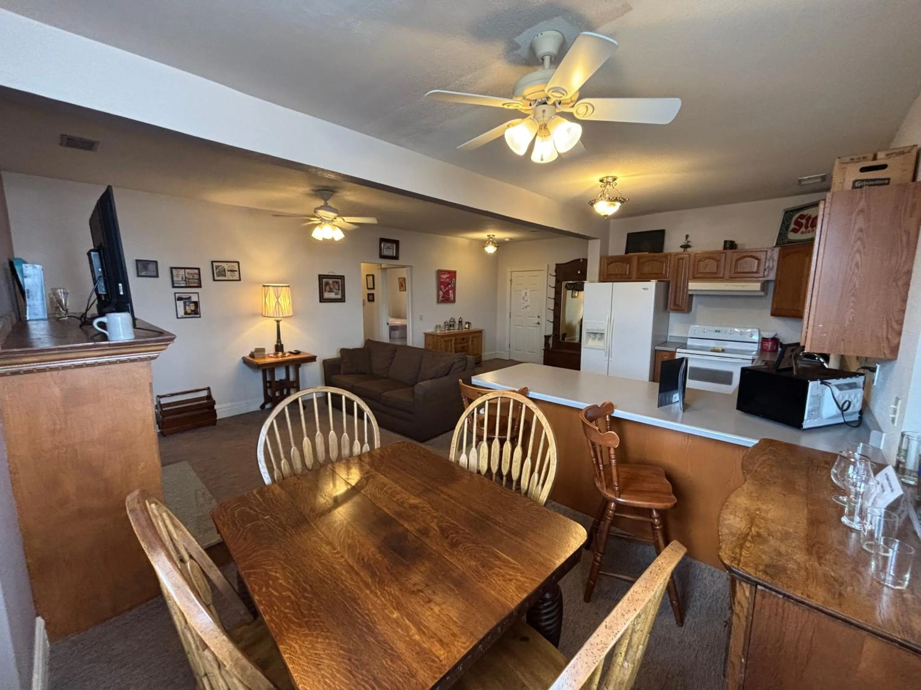 Living room in Hermann Crown Suites