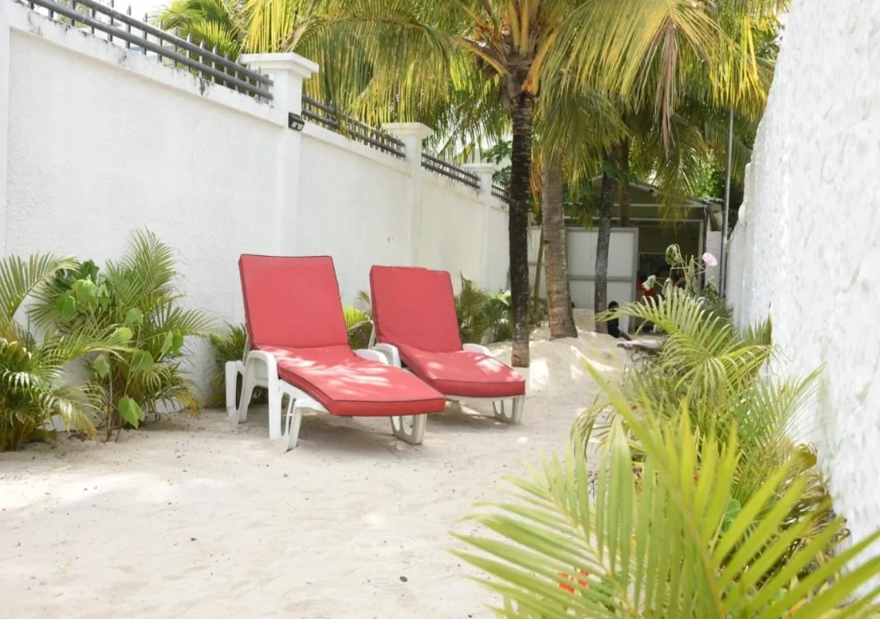 Beach in Easy Stay Residence