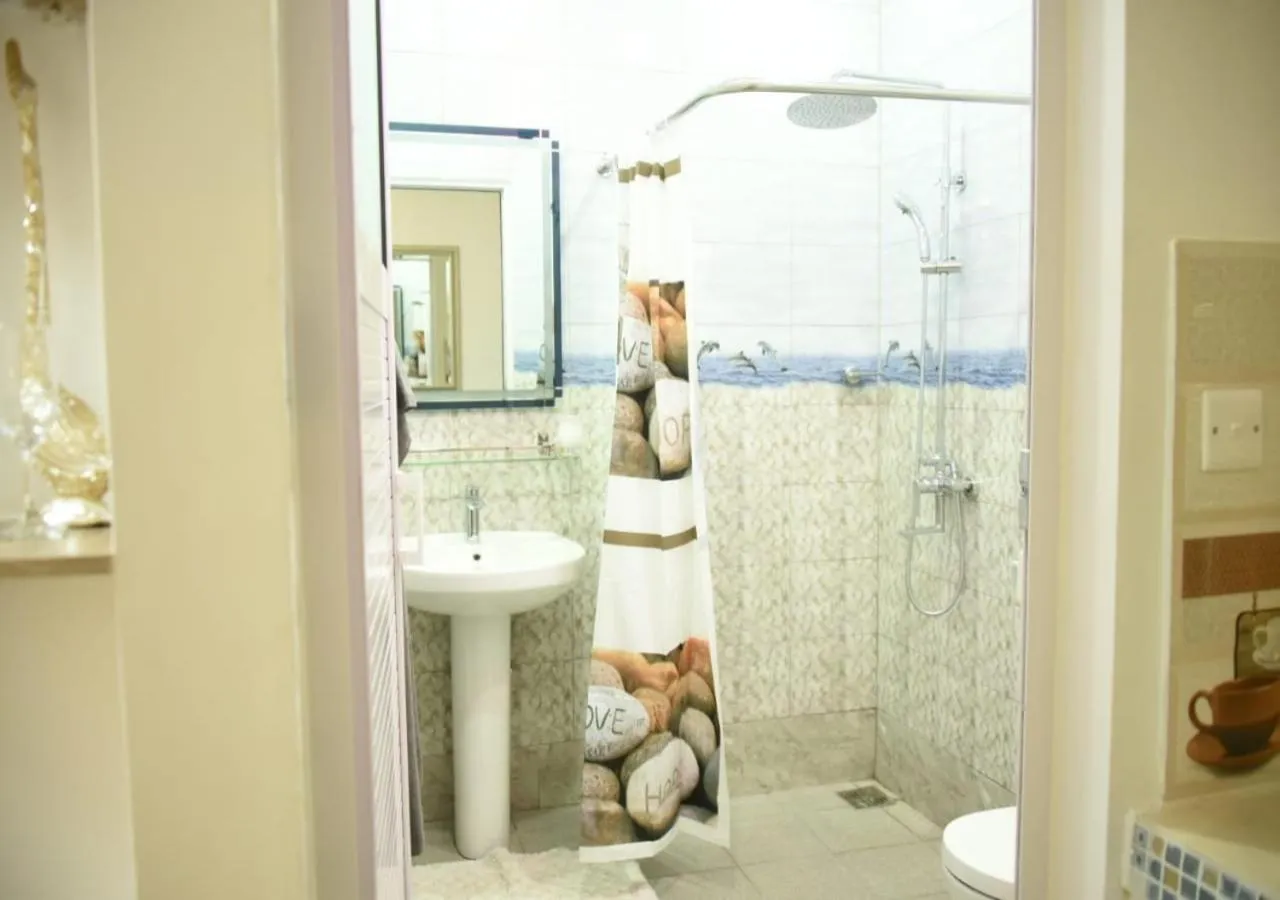 Shower in Easy Stay Residence