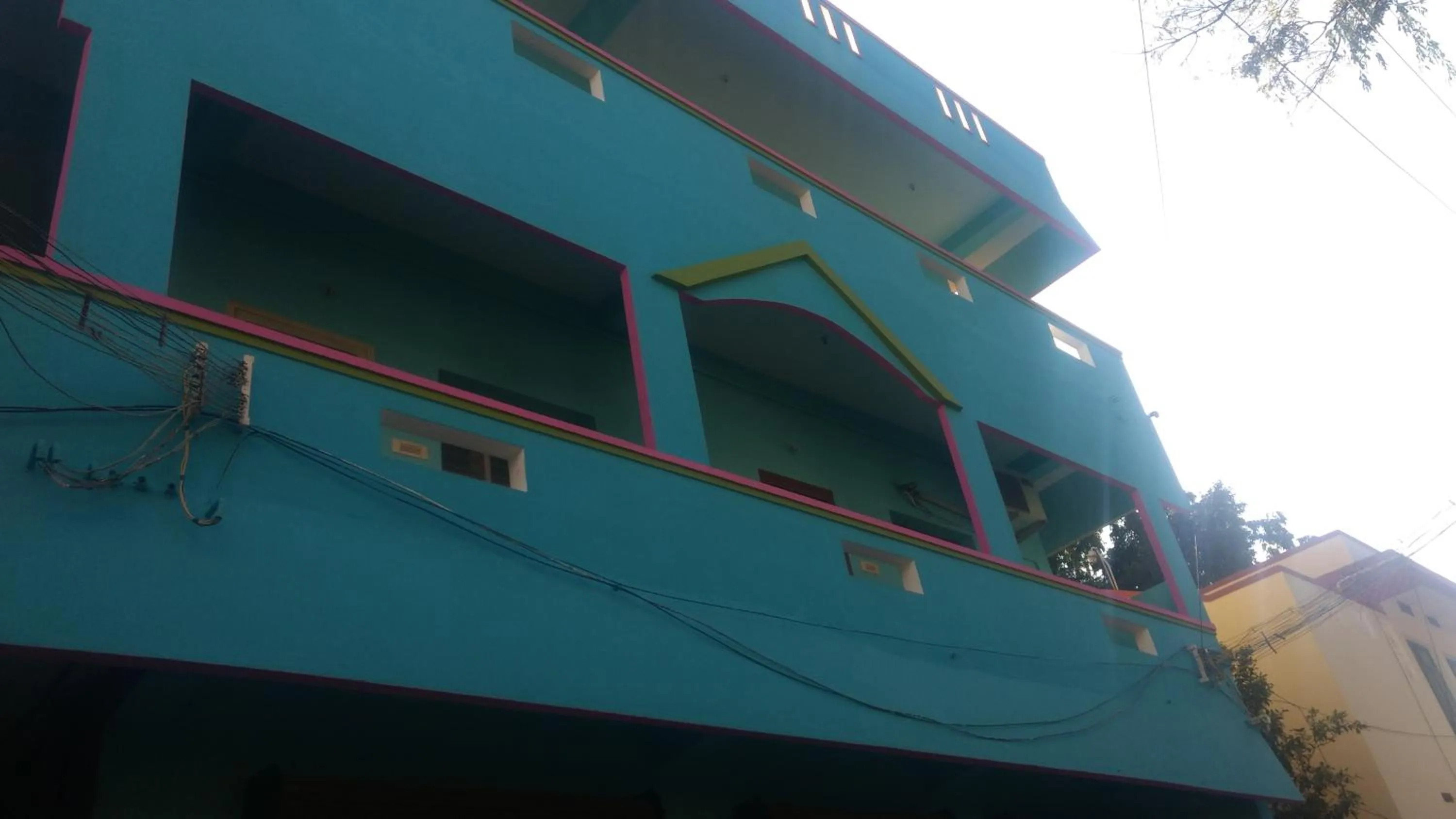 Facade/entrance in Vijaya Guest House