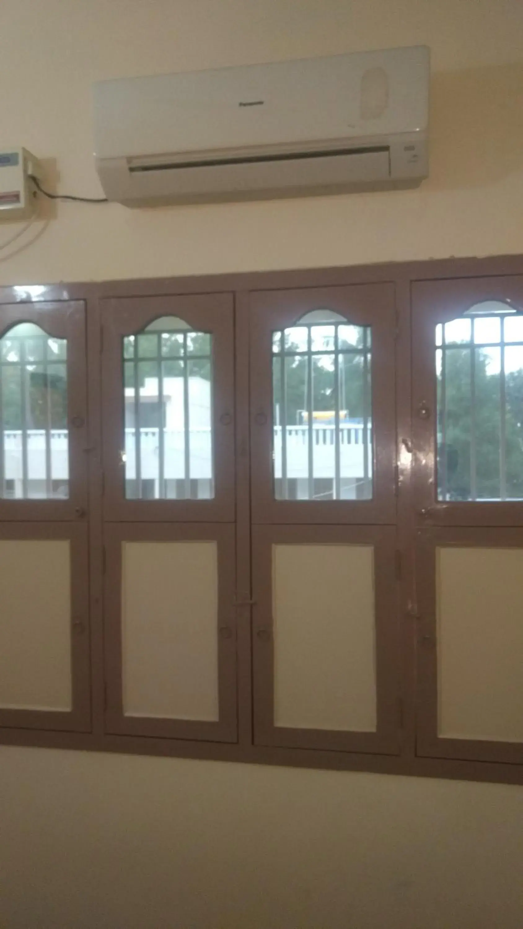 Deluxe Double Room (2 Adults + 1 Child) in Vijaya Guest House Deluxe Double Room (2 Adults + 1 Child) in Vijaya Guest House