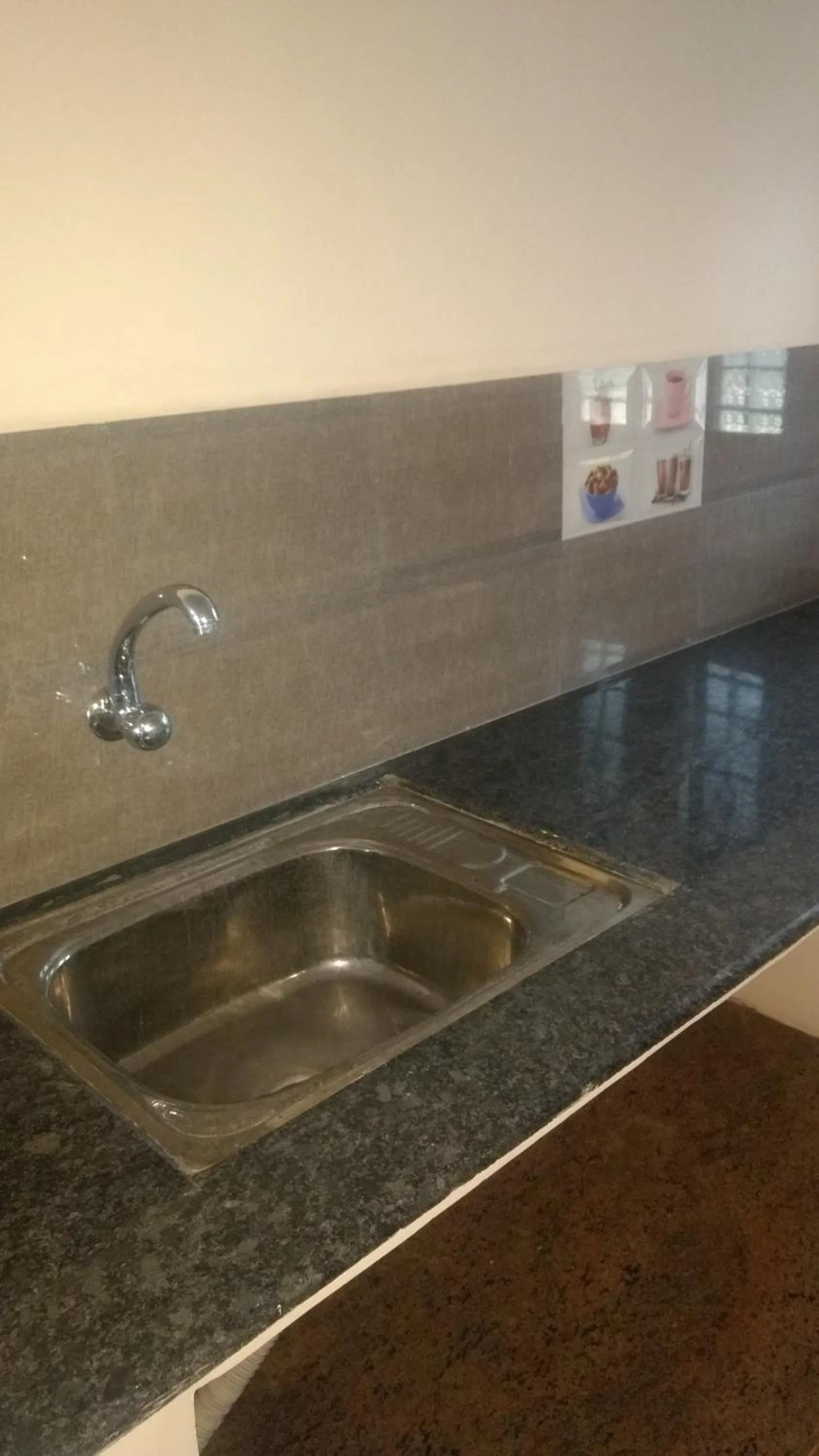 Area and facilities in Vijaya Guest House
