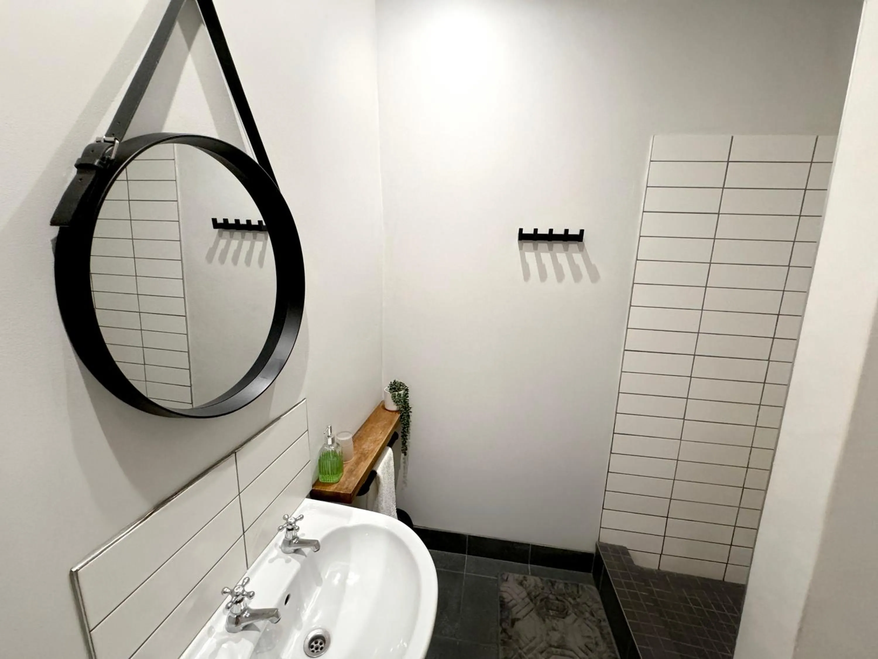 Centurion Guest House and Lodge