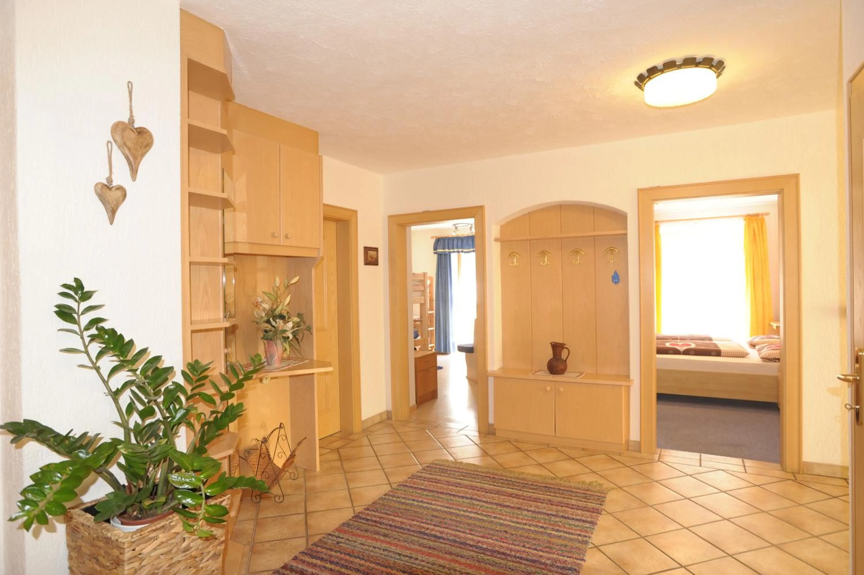 Decorative detail, Bed in XL Appartements Steinhaus