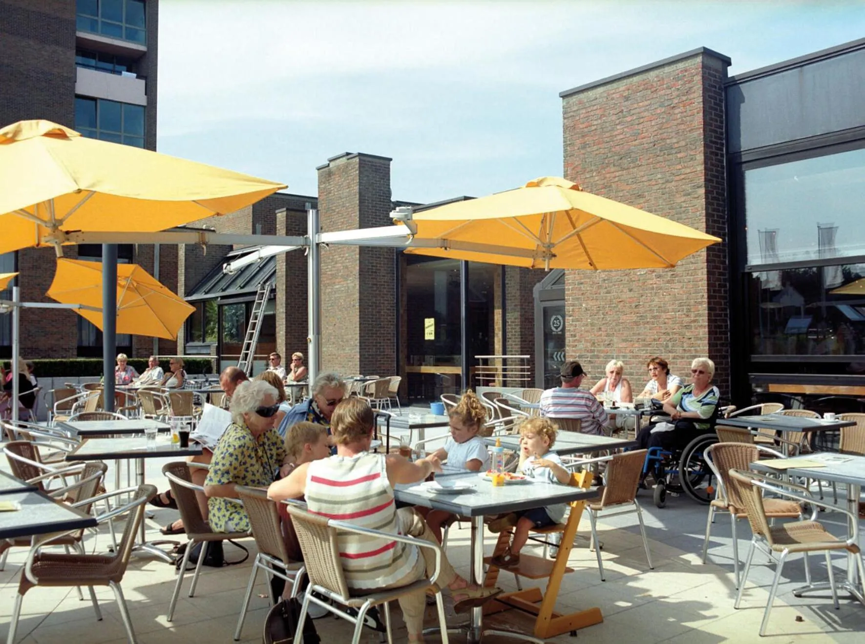 People in Floreal Nieuwpoort