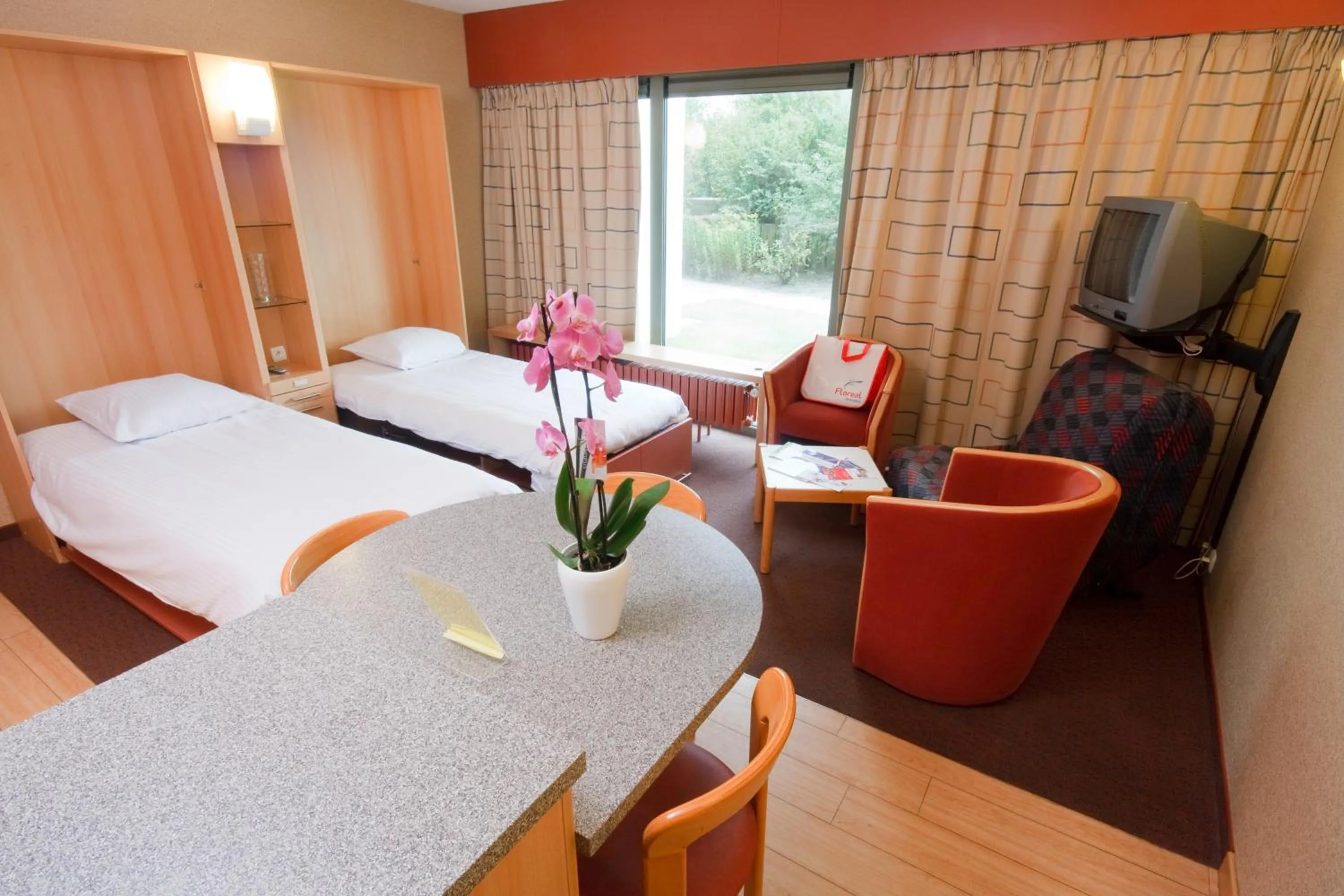Living room, Bed in Floreal Nieuwpoort