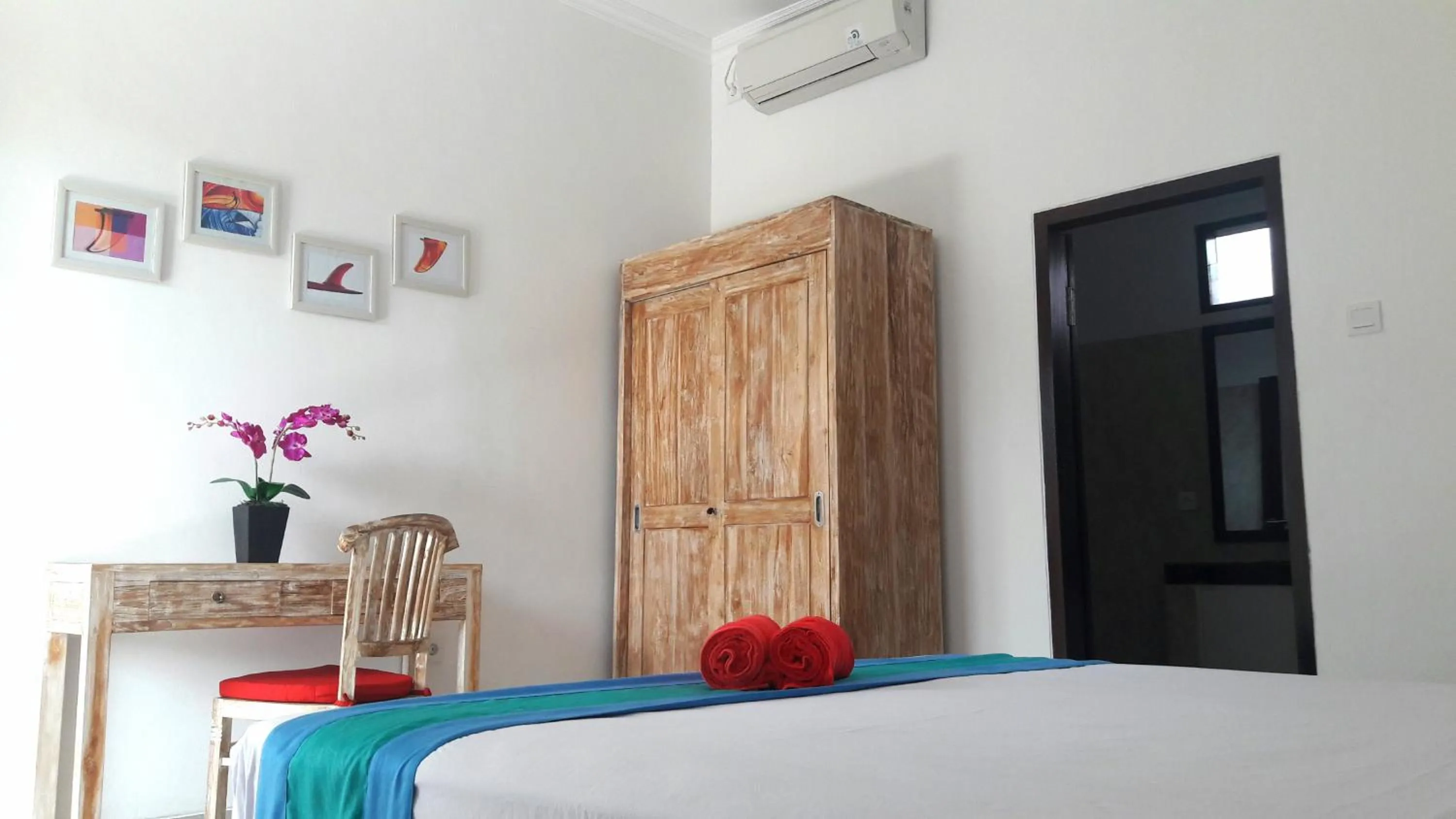 Bed in Surf Lodge Canggu