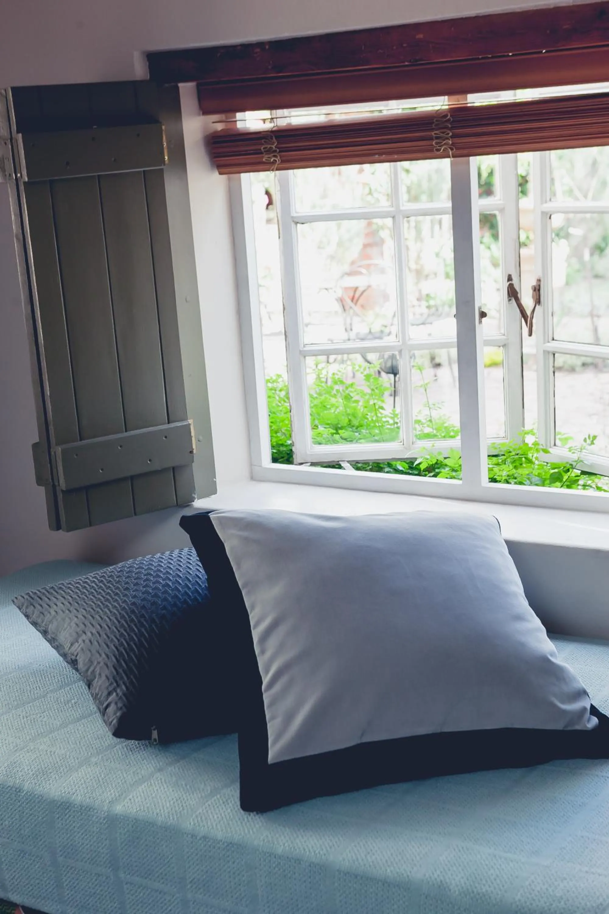 Seating area, Bed in Station House Simondium