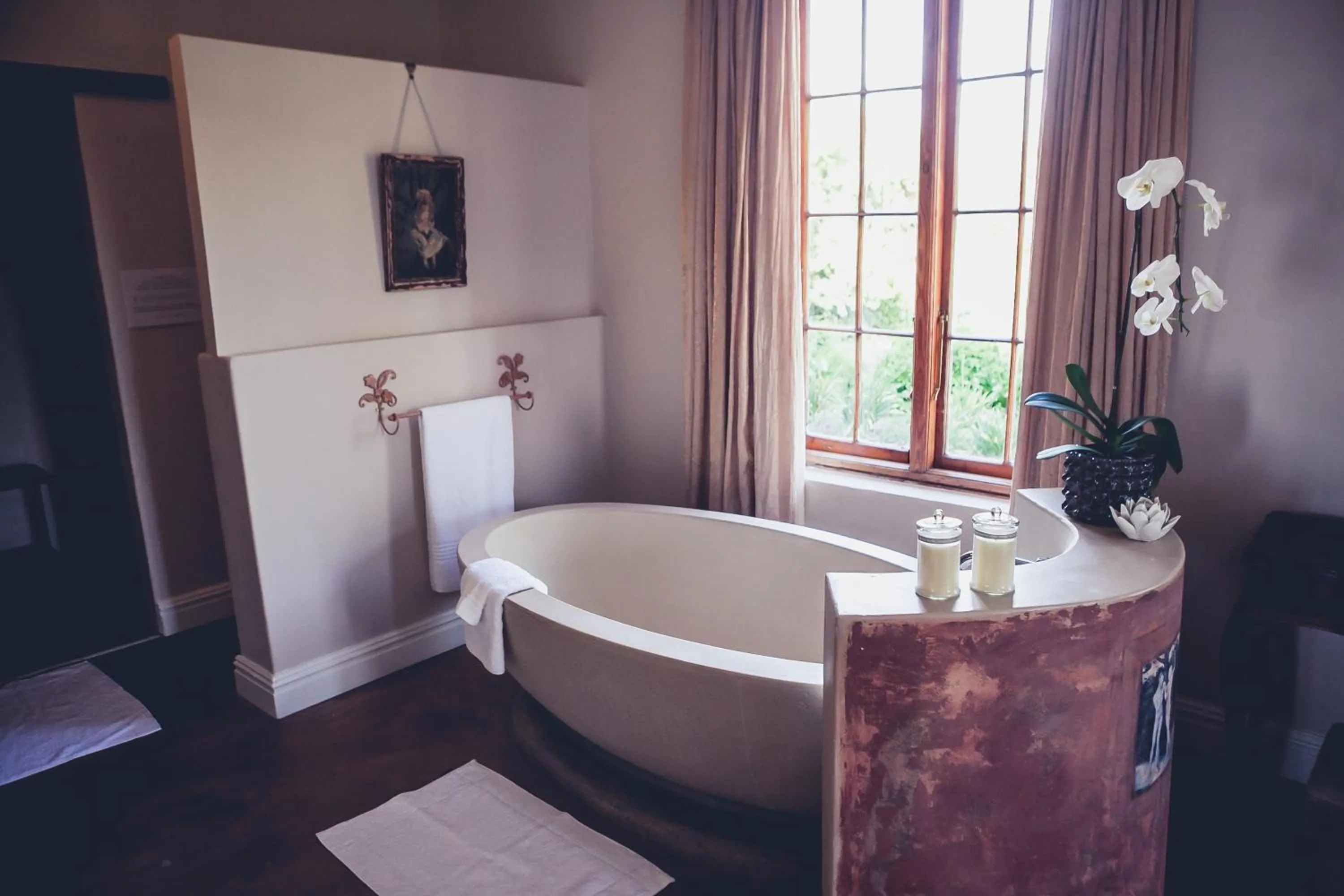 Bathroom in Station House Simondium