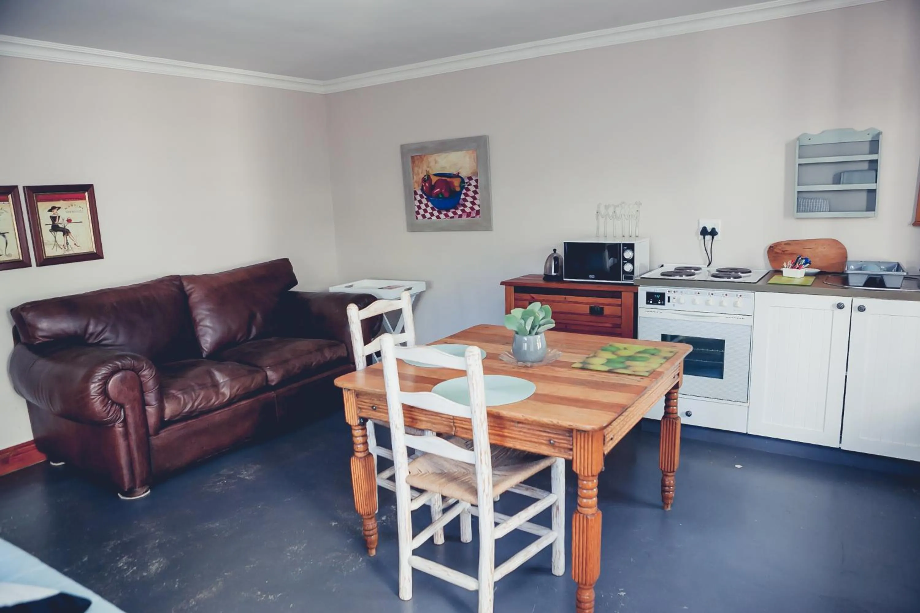 Kitchen or kitchenette in Station House Simondium