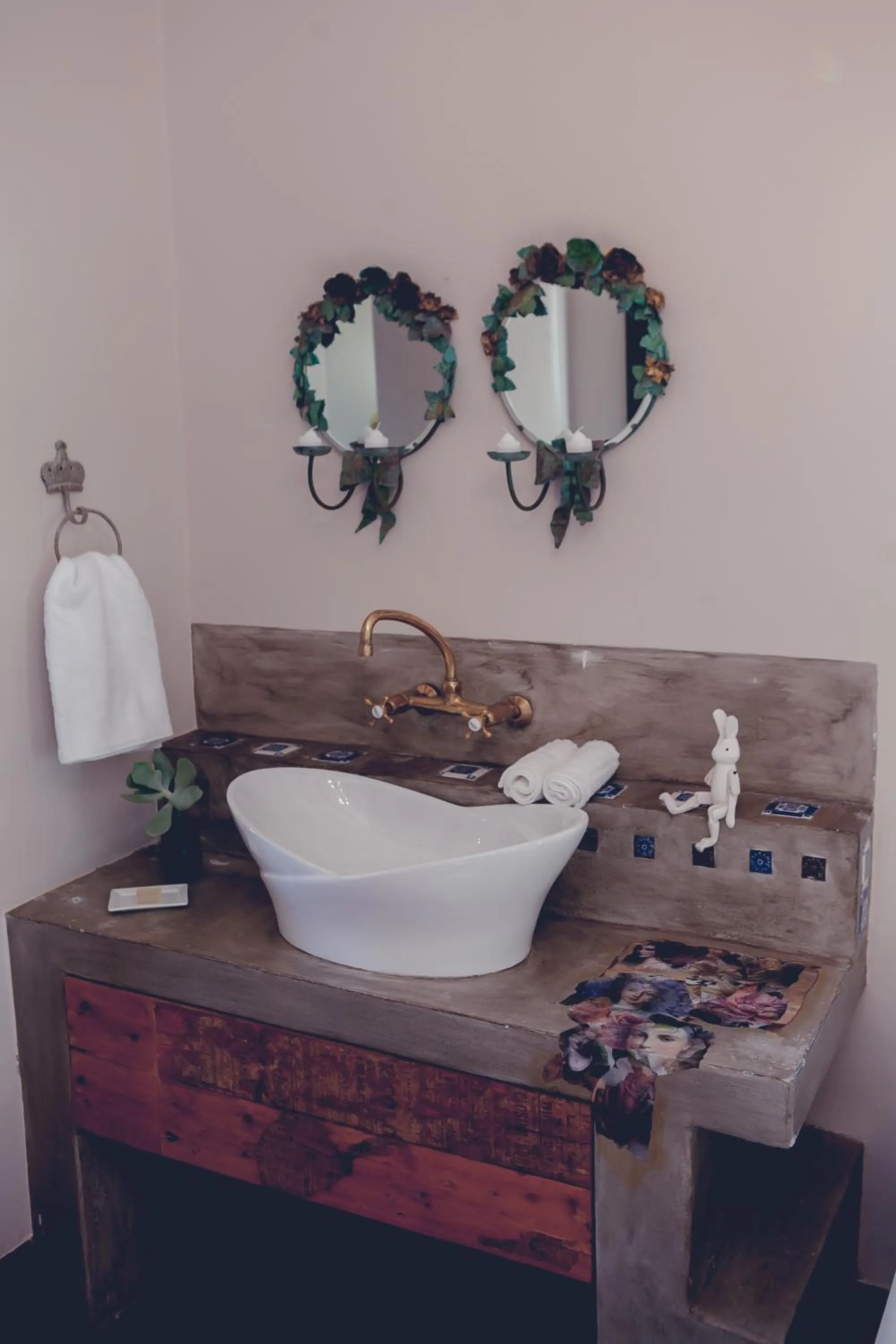 Bathroom in Station House Simondium