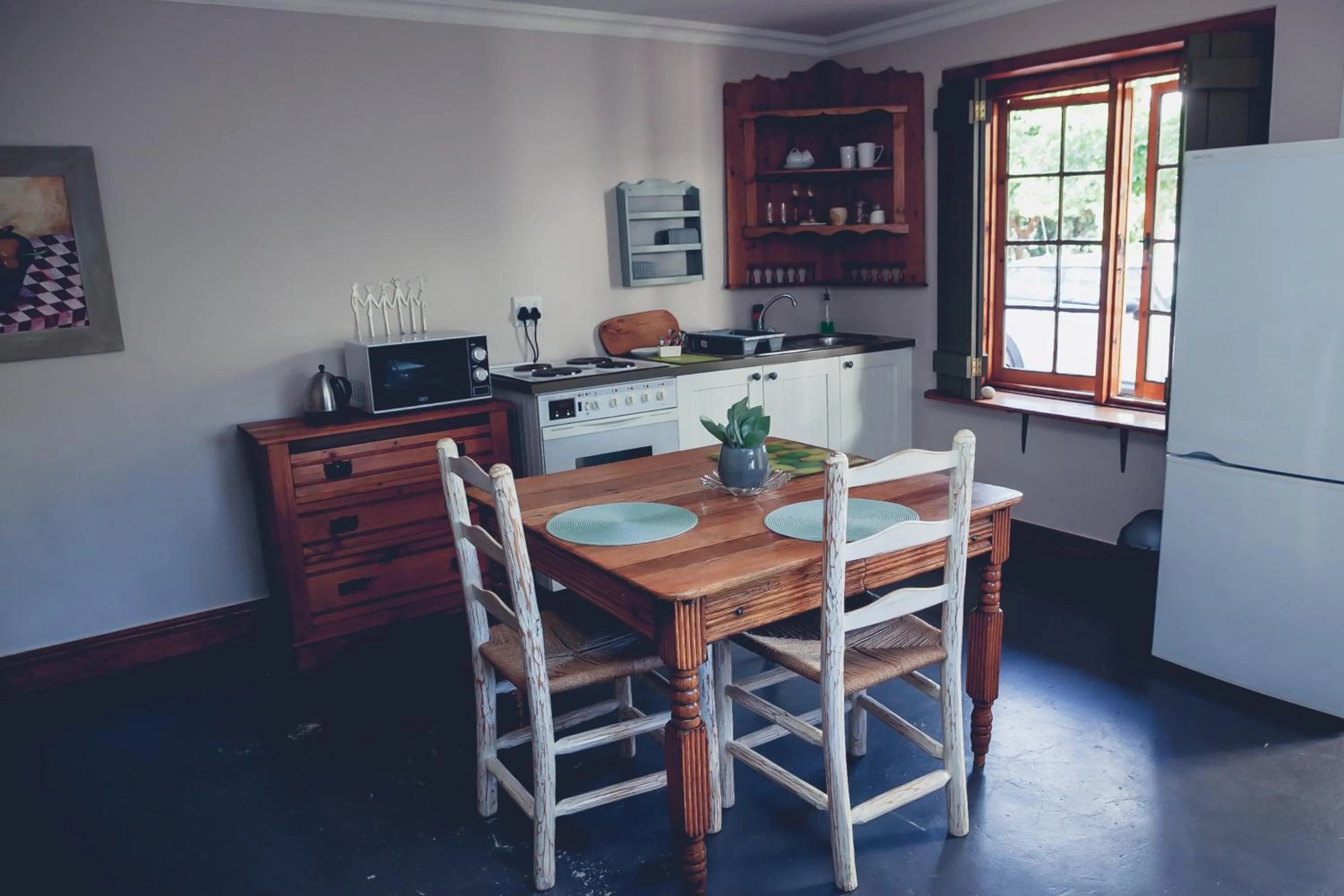 Kitchen or kitchenette in Station House Simondium