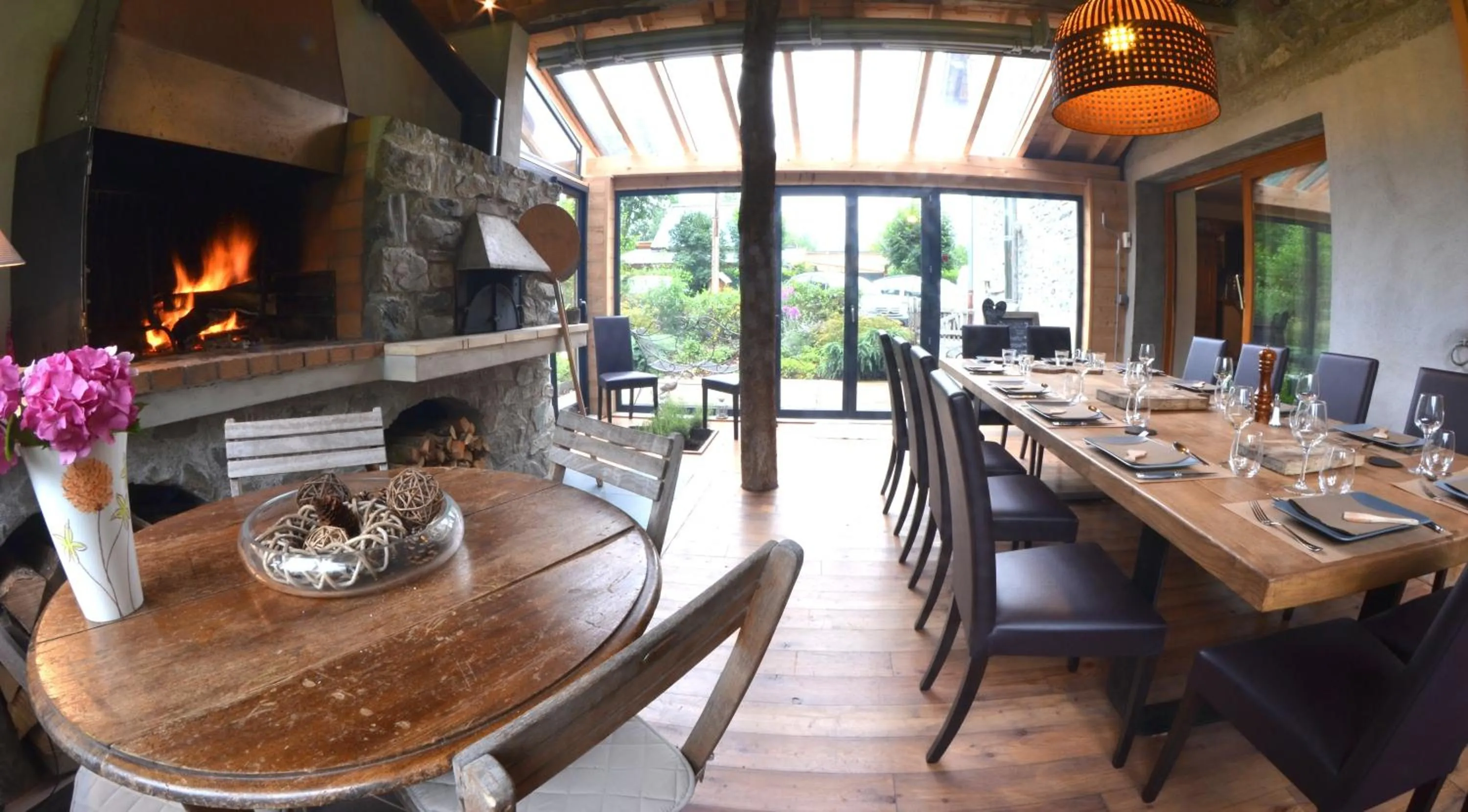 Restaurant/places to eat in La Clé des Bois