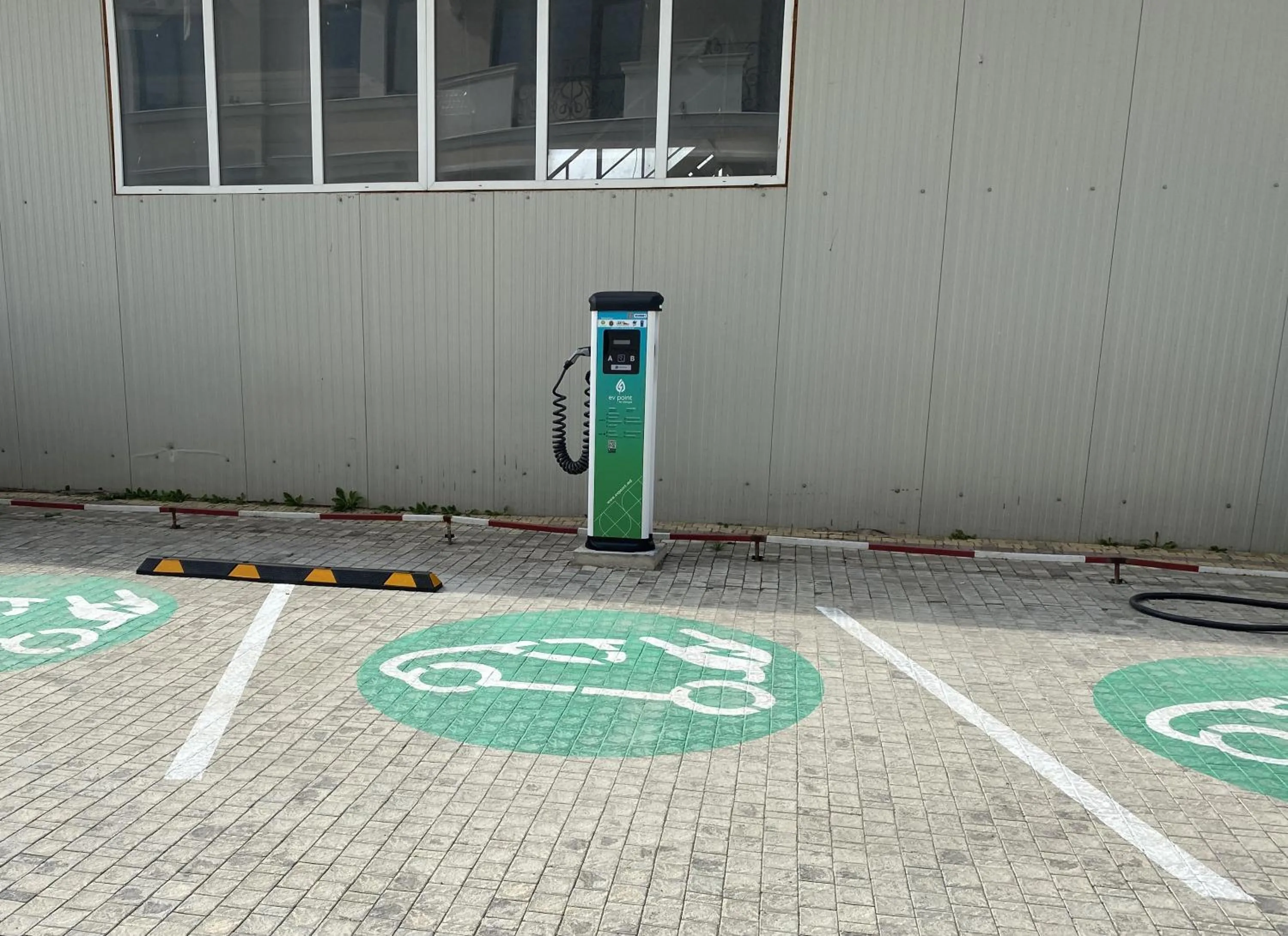 Facade/entrance in VisPas Balti