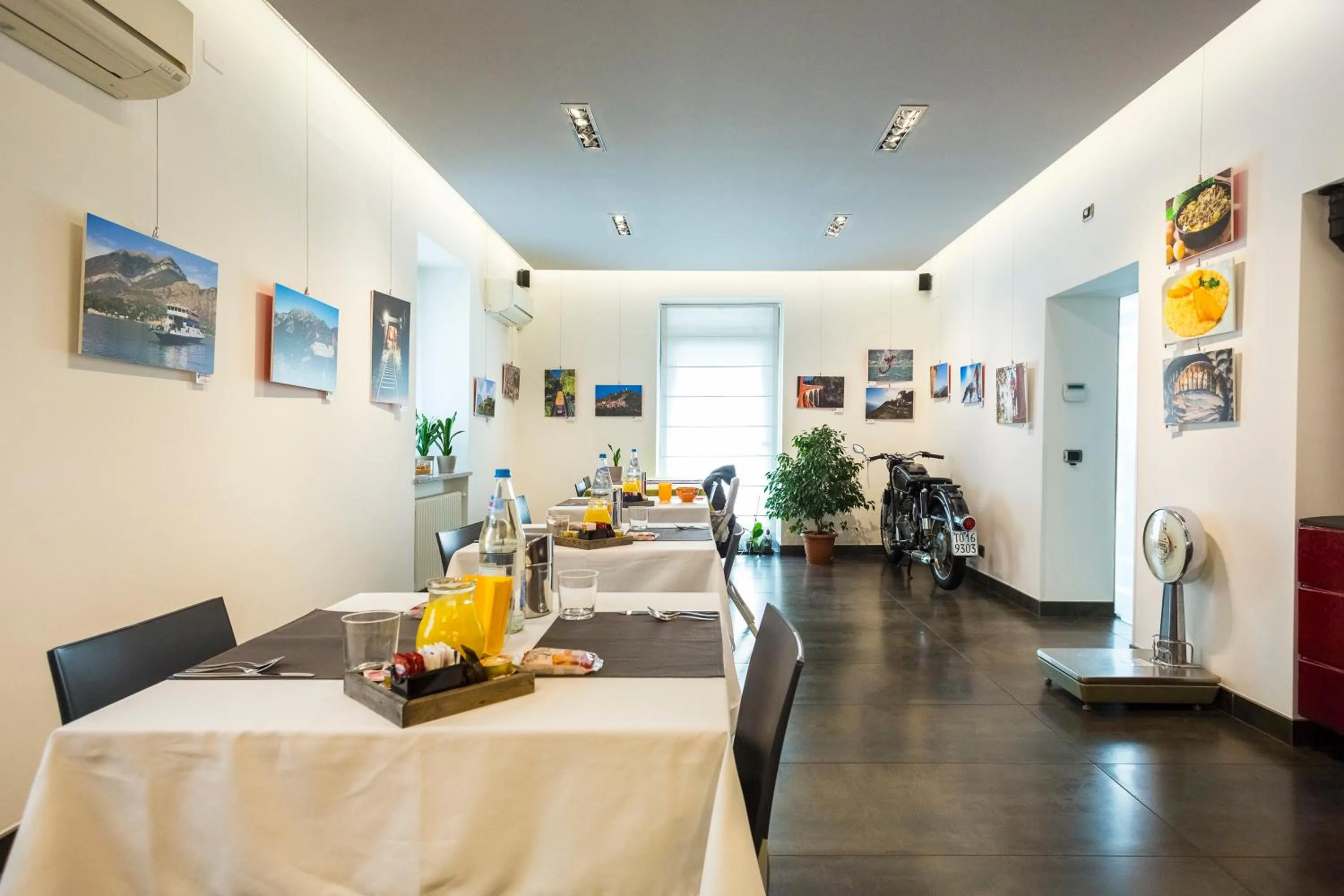 Dining area in Affittacamere Polvara Trentuno