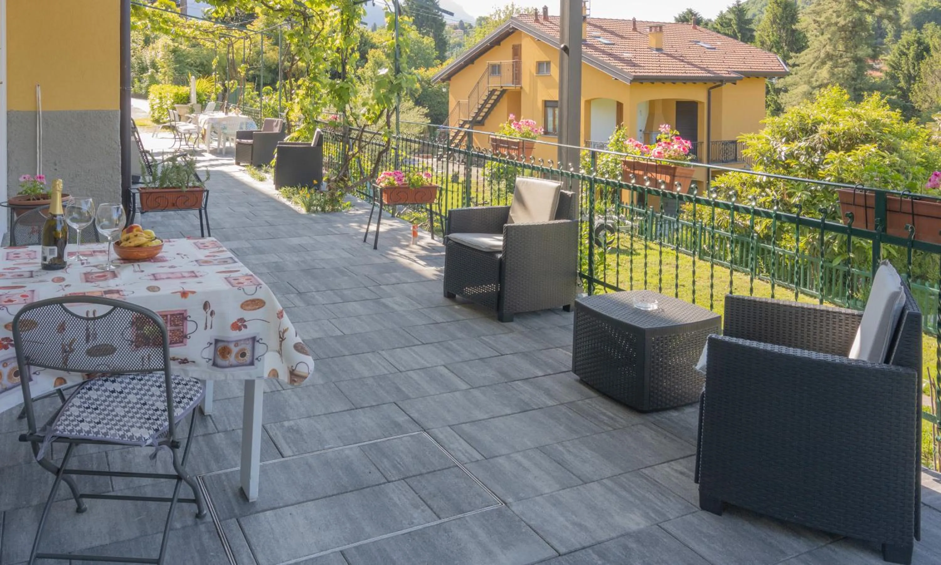 Patio in Conca Verde Appartaments