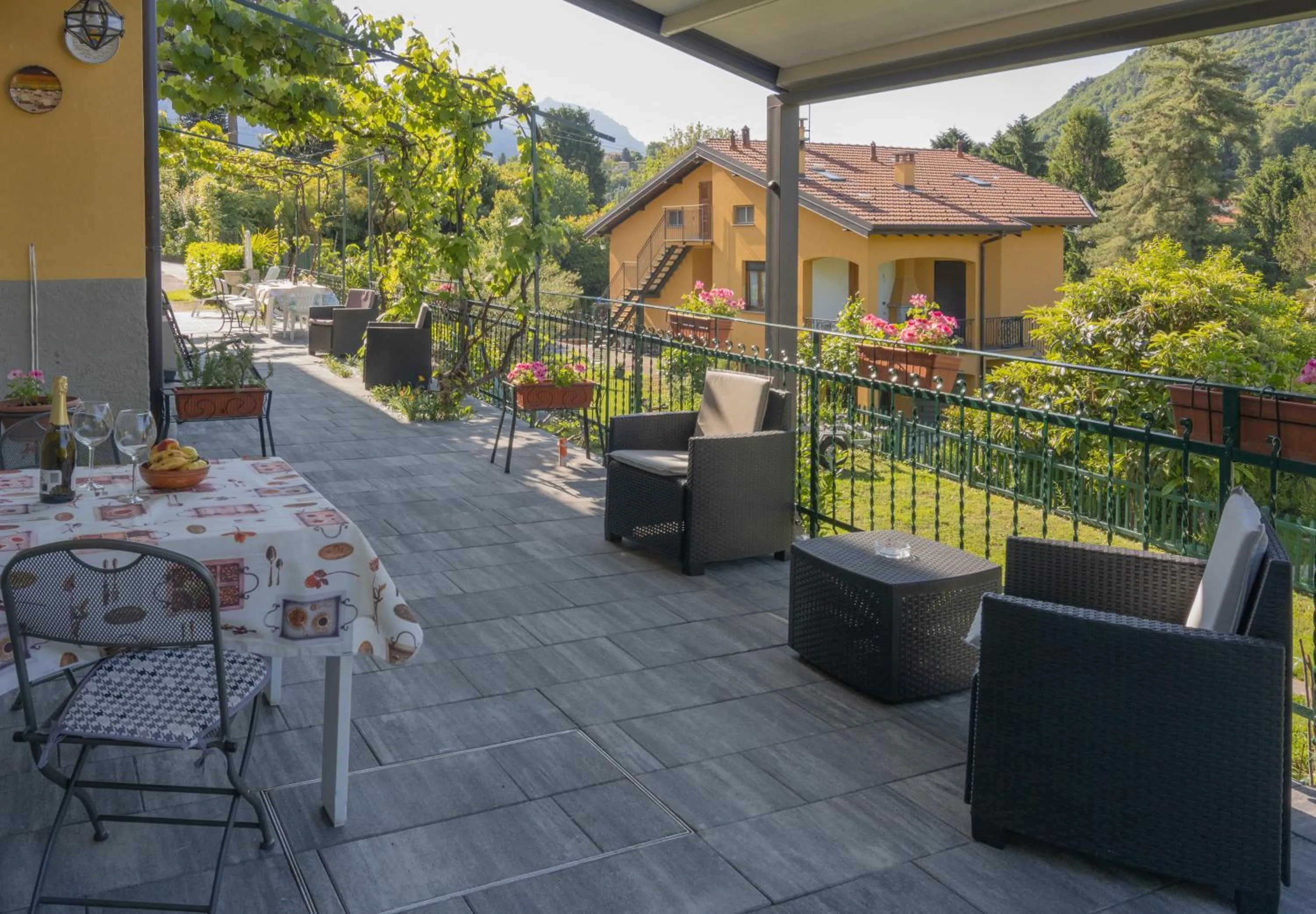 Patio in Conca Verde Appartaments