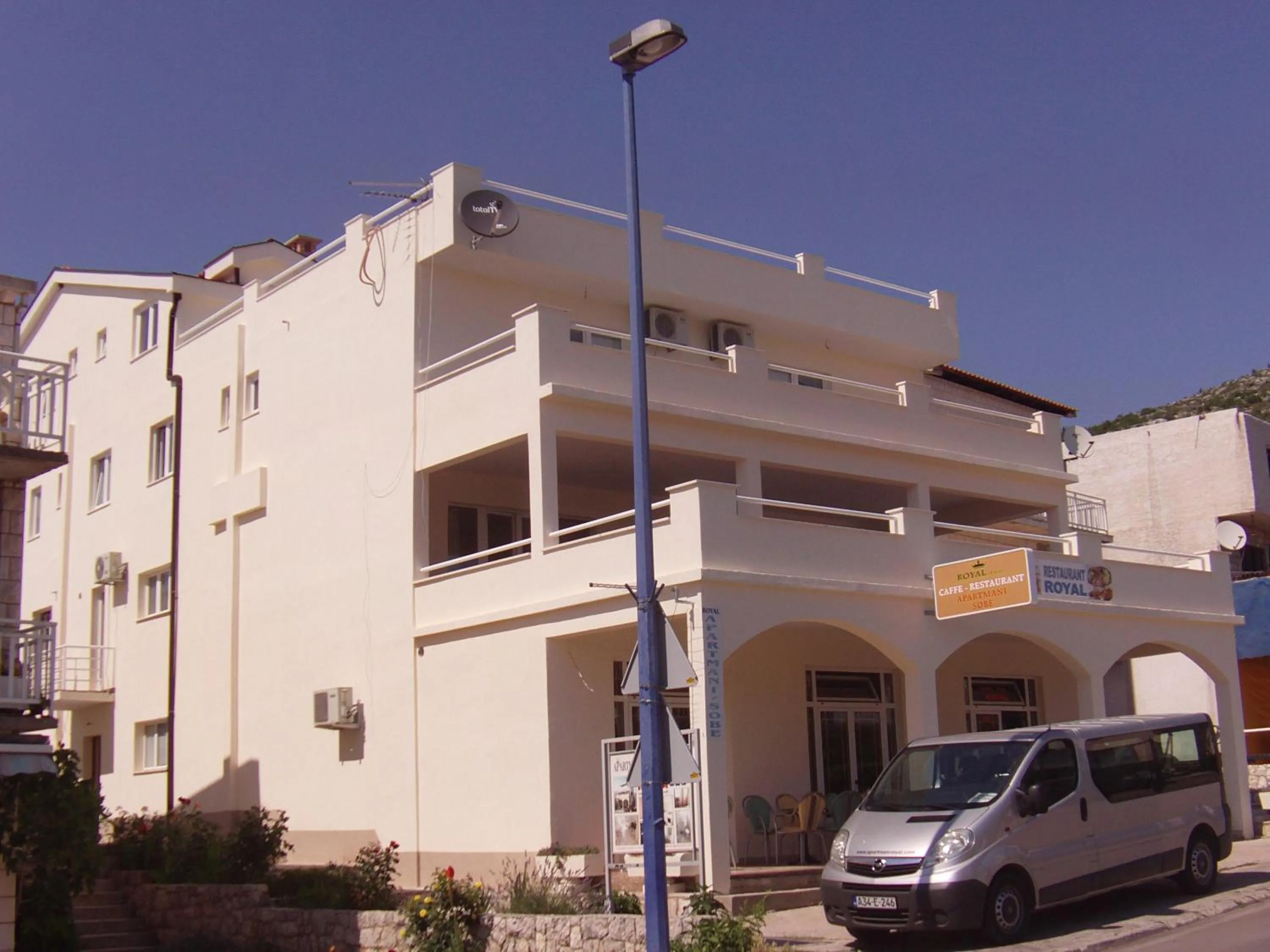 Property building in Royal Apartments