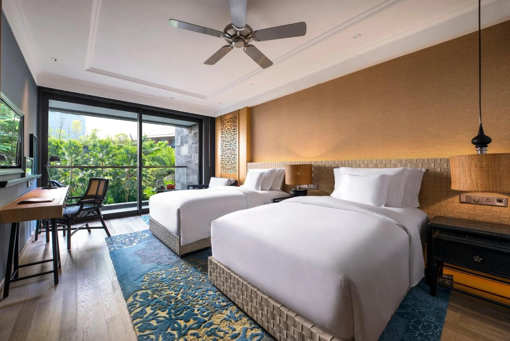 Photo of the whole room, Bed in Hotel Indigo Bali Seminyak Beach by IHG