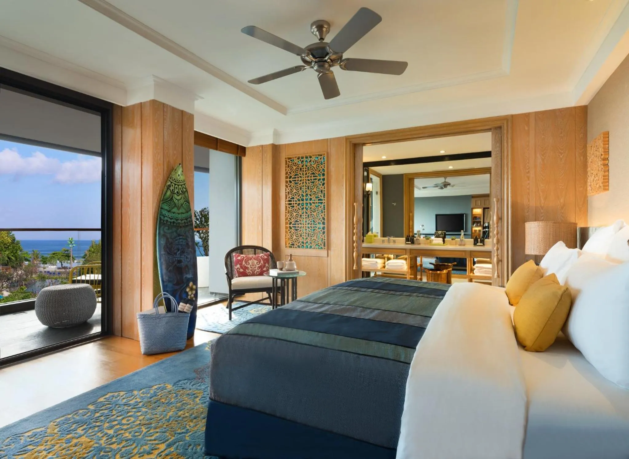 Photo of the whole room, Bed in Hotel Indigo Bali Seminyak Beach by IHG