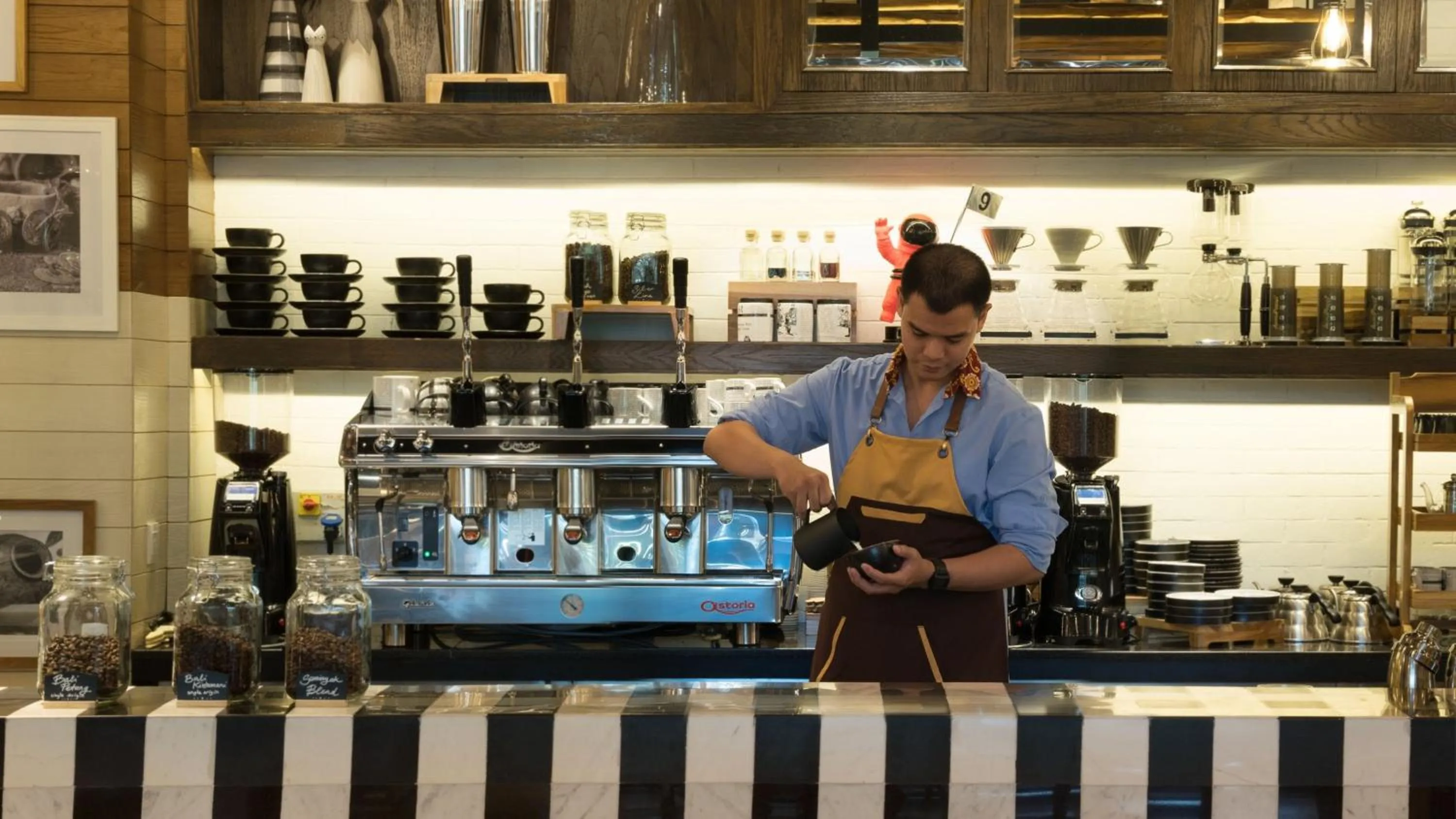 Restaurant/places to eat in Hotel Indigo Bali Seminyak Beach by IHG