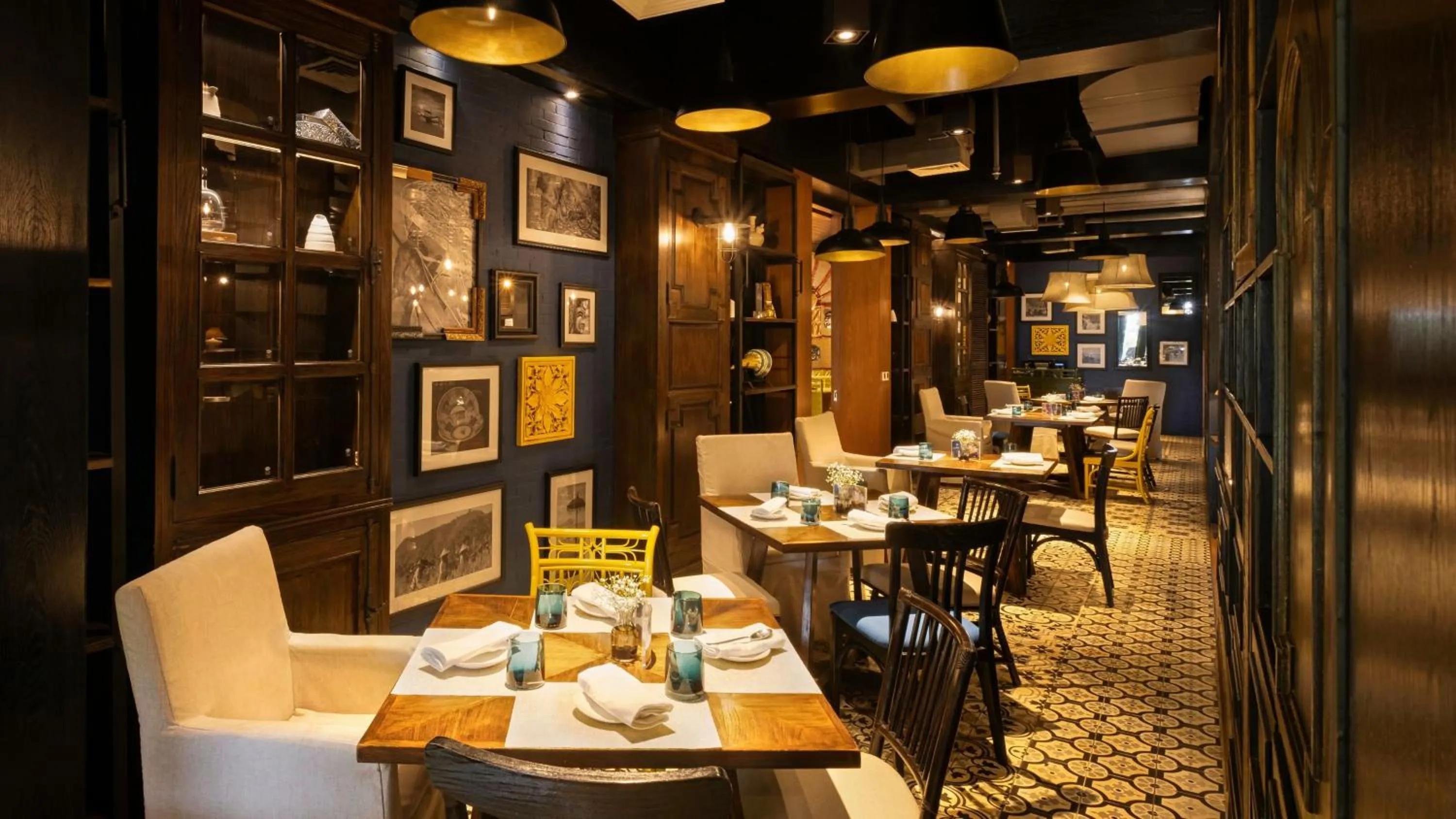 Restaurant/places to eat in Hotel Indigo Bali Seminyak Beach by IHG