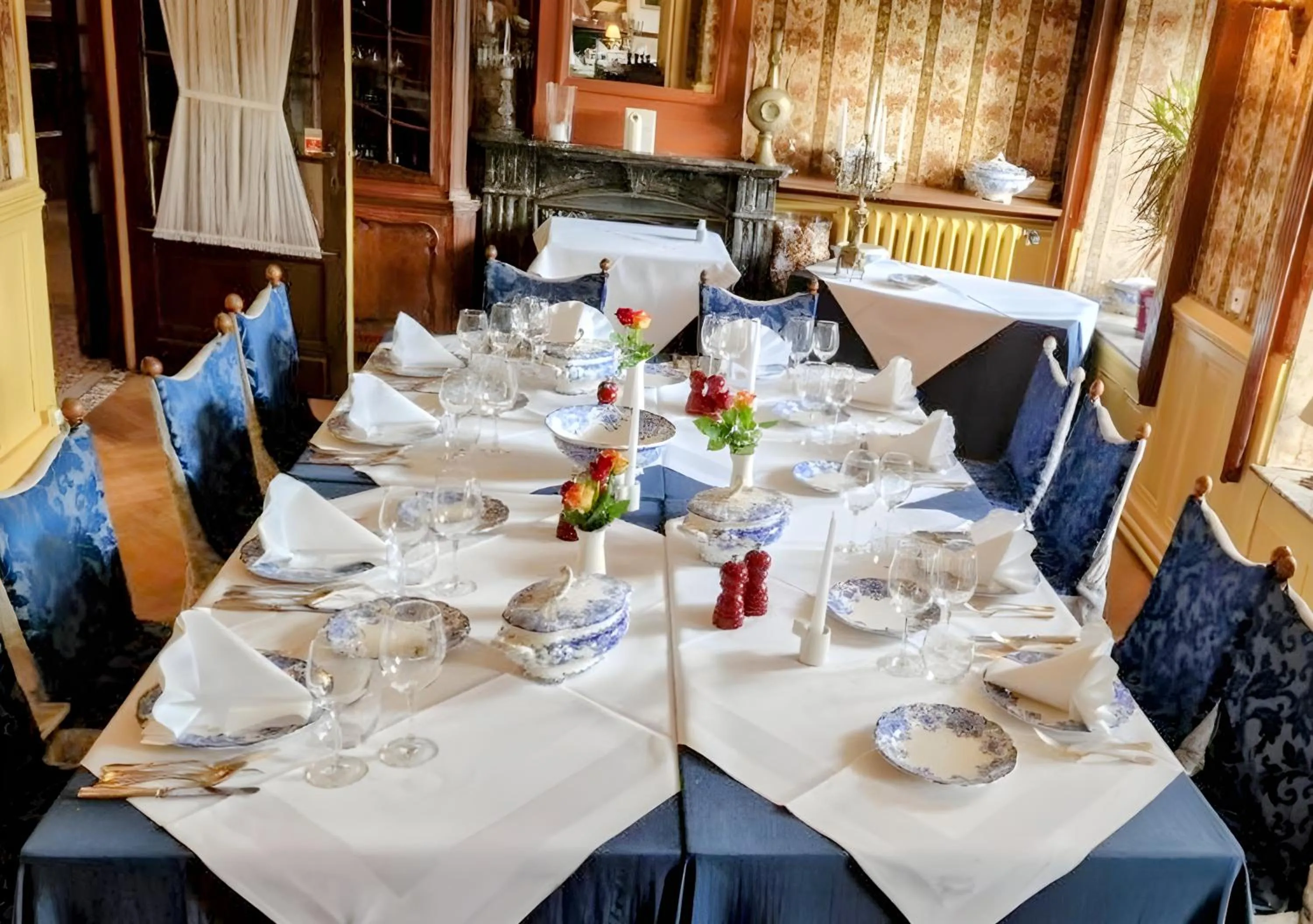 Restaurant/places to eat in Hotel-Restaurant Bonhomme