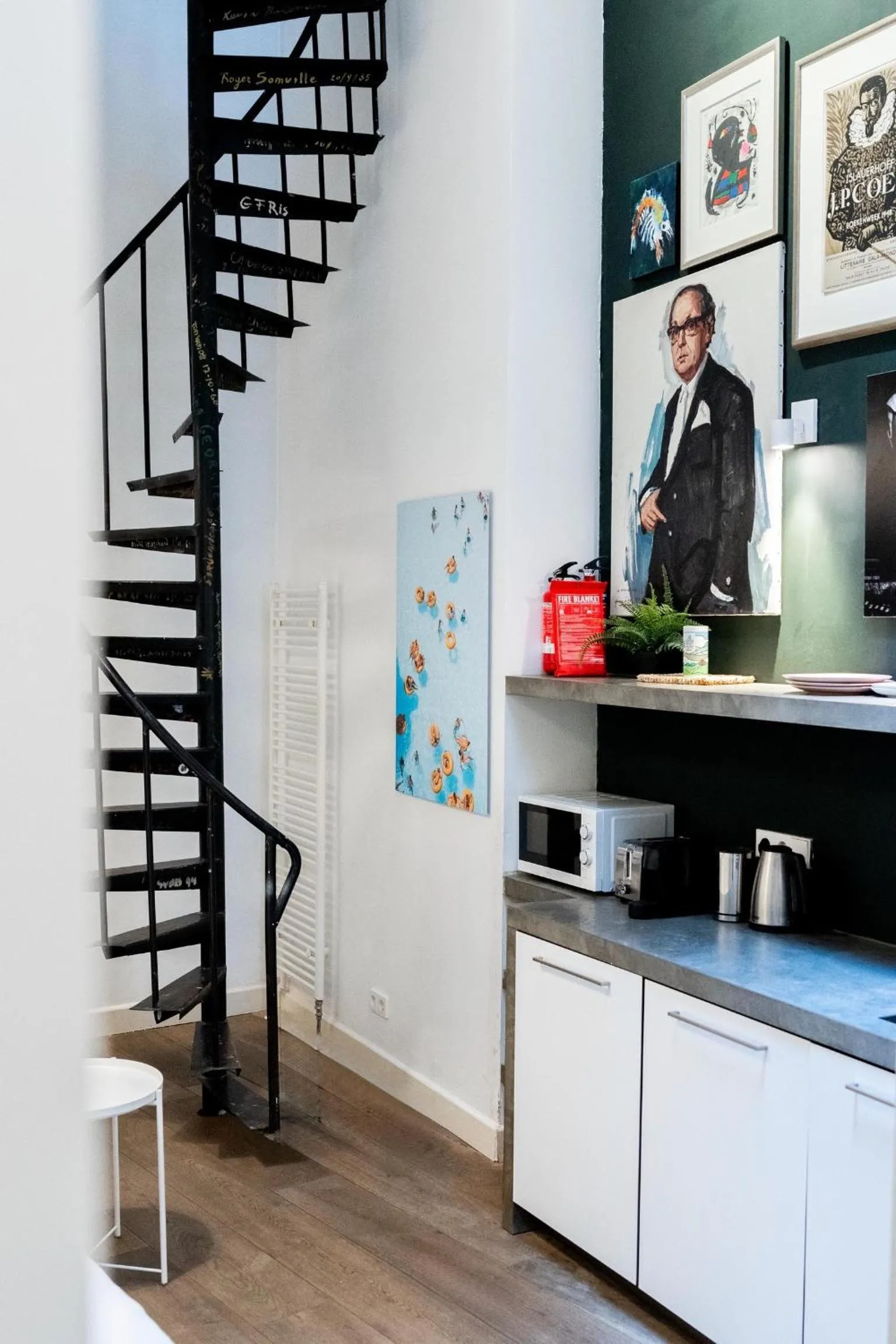 Spui apartment in center