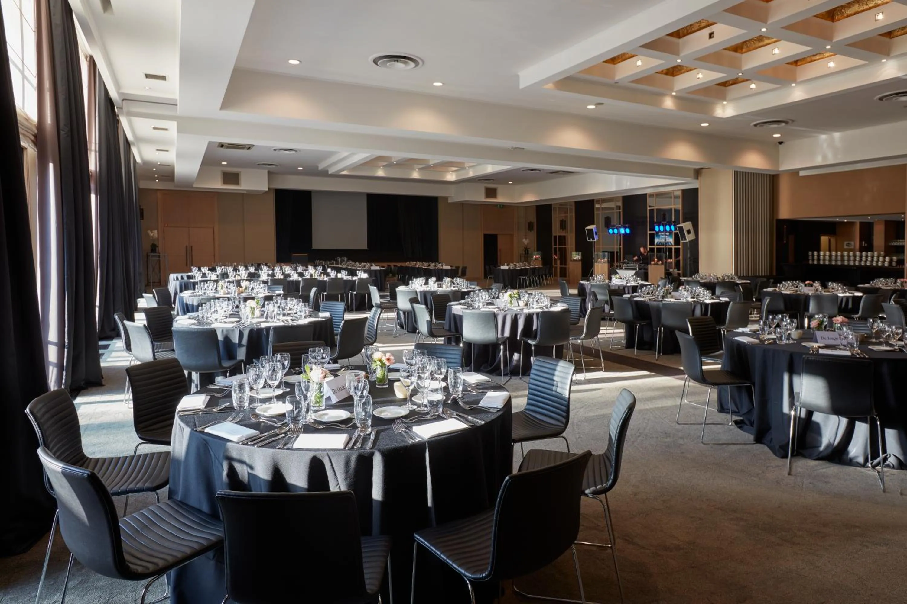 Banquet/Function facilities in Serwir Hotel