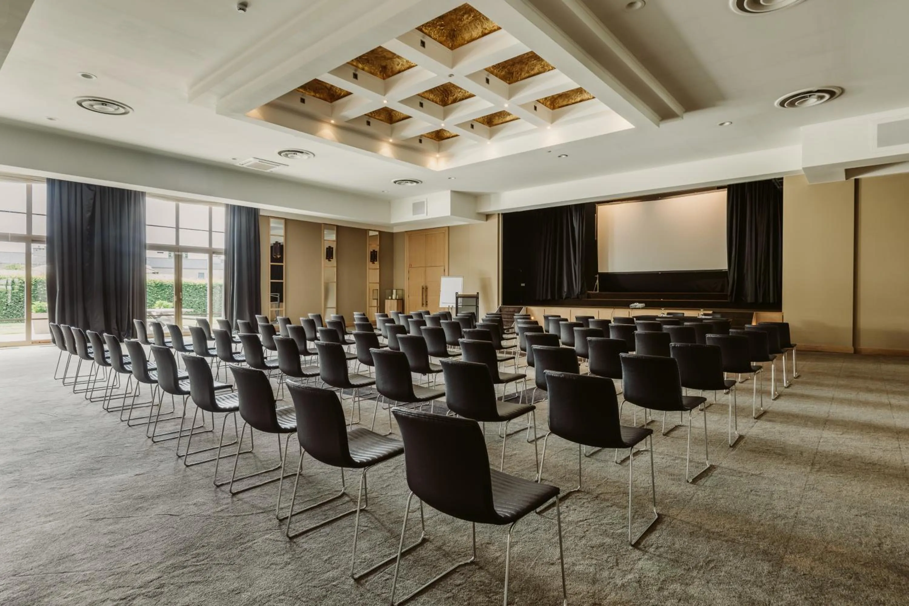 Banquet/Function facilities in Serwir Hotel