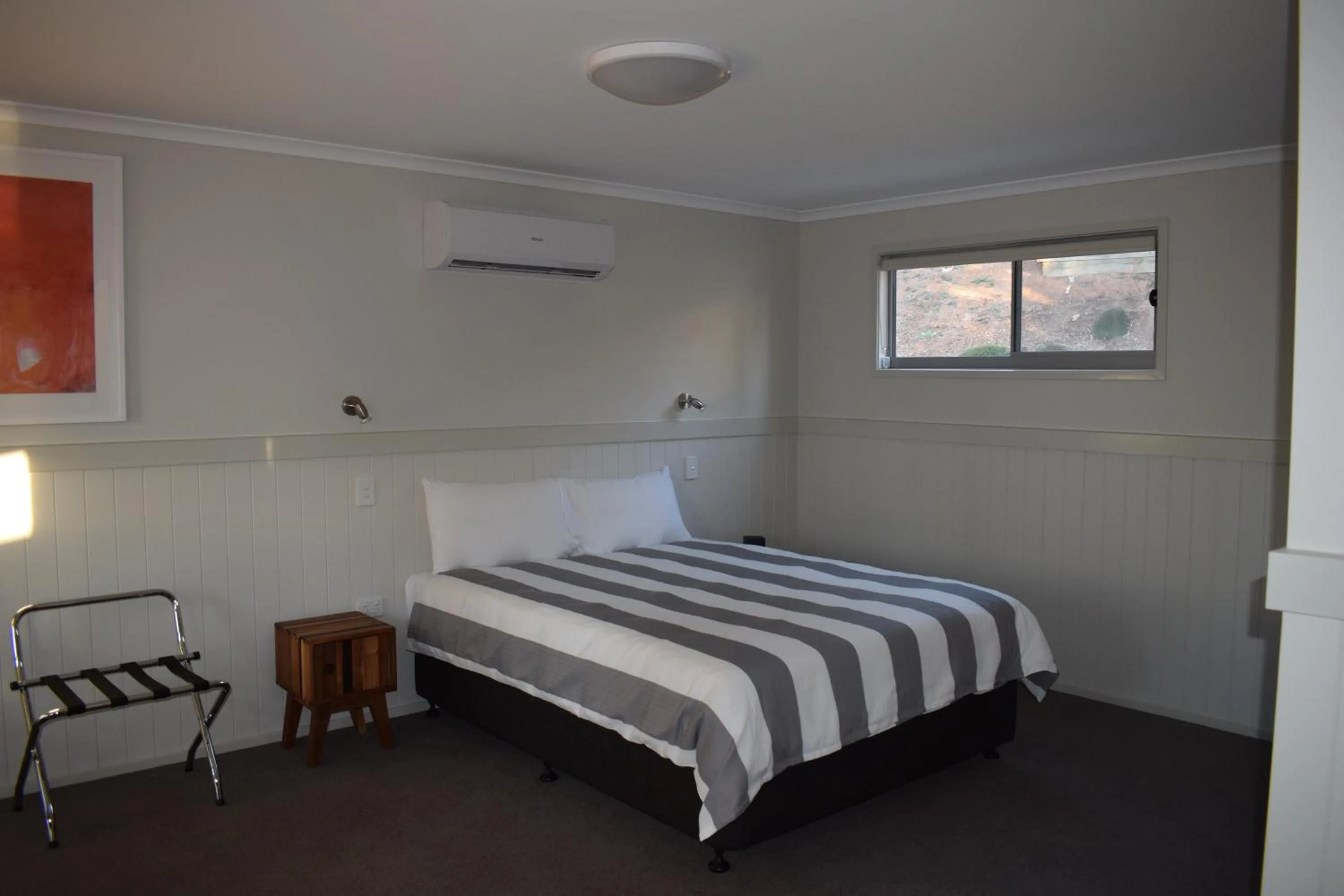 Bedroom, Bed in NRMA Port Macquarie Breakwall Holiday Park