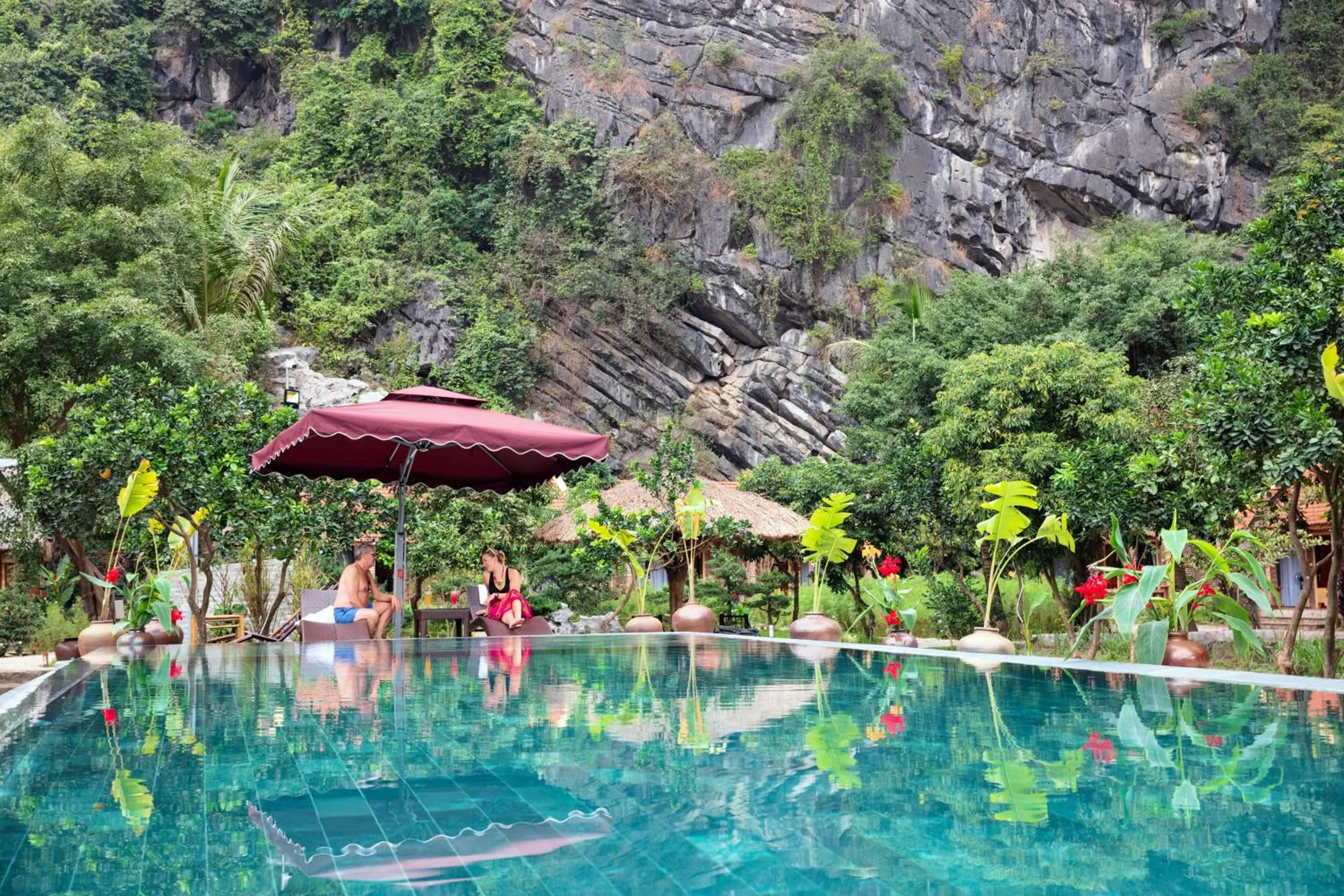 Swimming pool in An's Eco Garden Resort