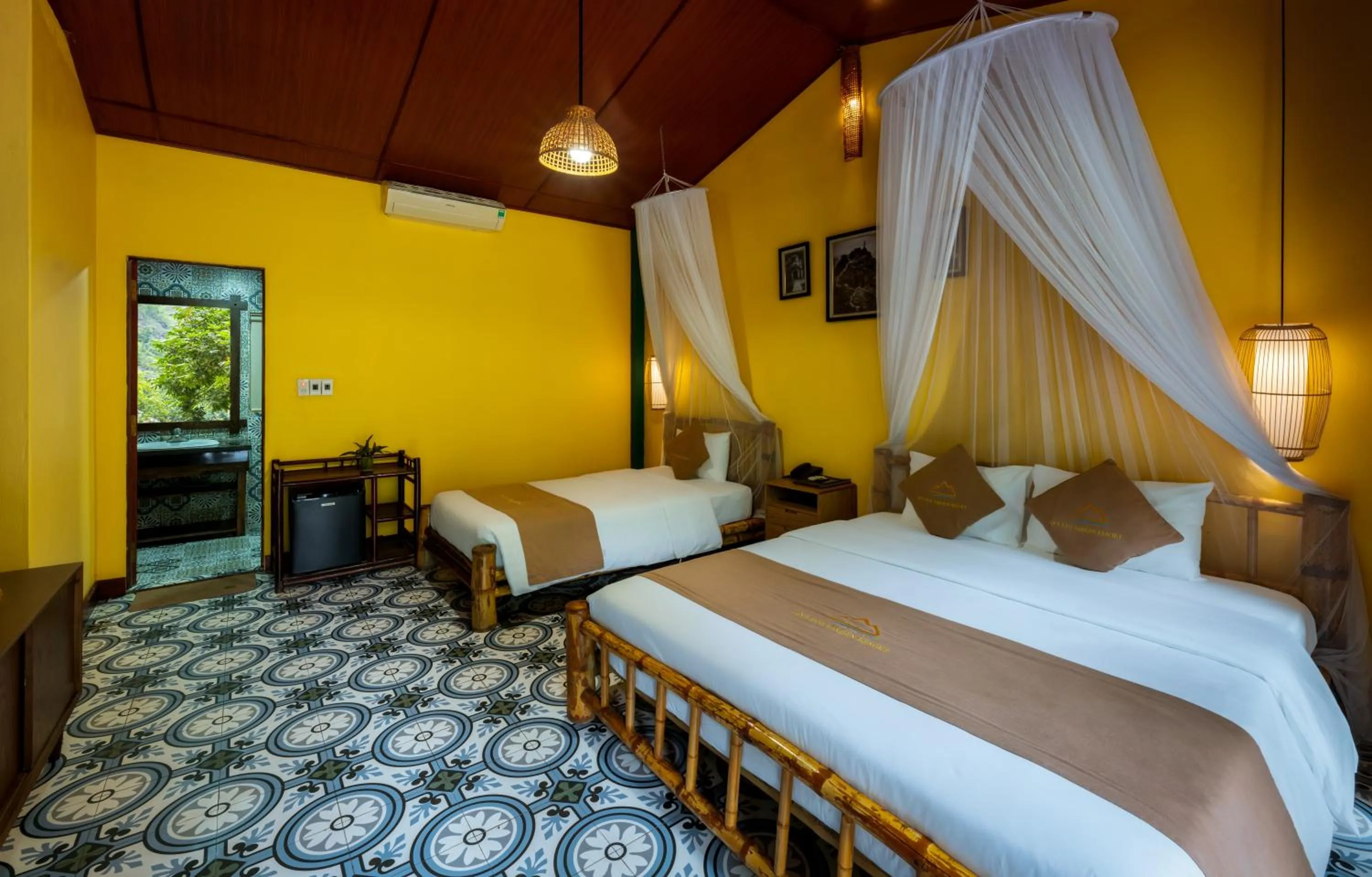 Photo of the whole room, Bed in An's Eco Garden Resort