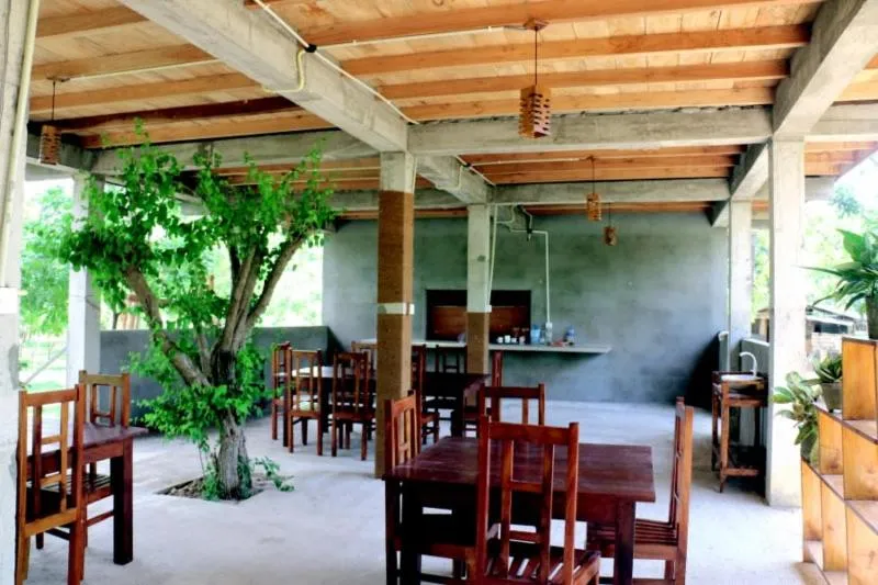 Restaurant/places to eat in Lavish Eco Jungle