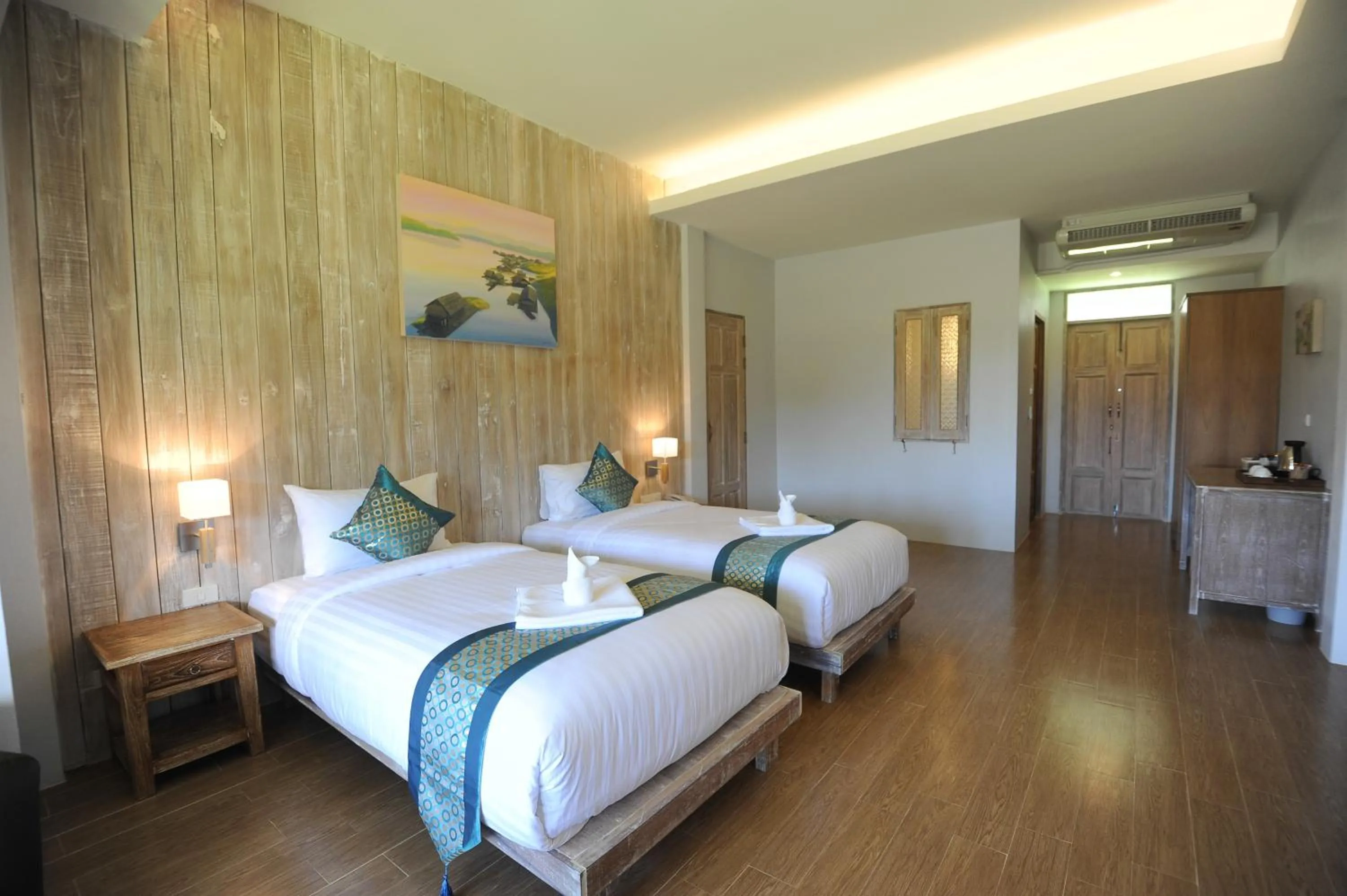 Bed in NanSripanna resort