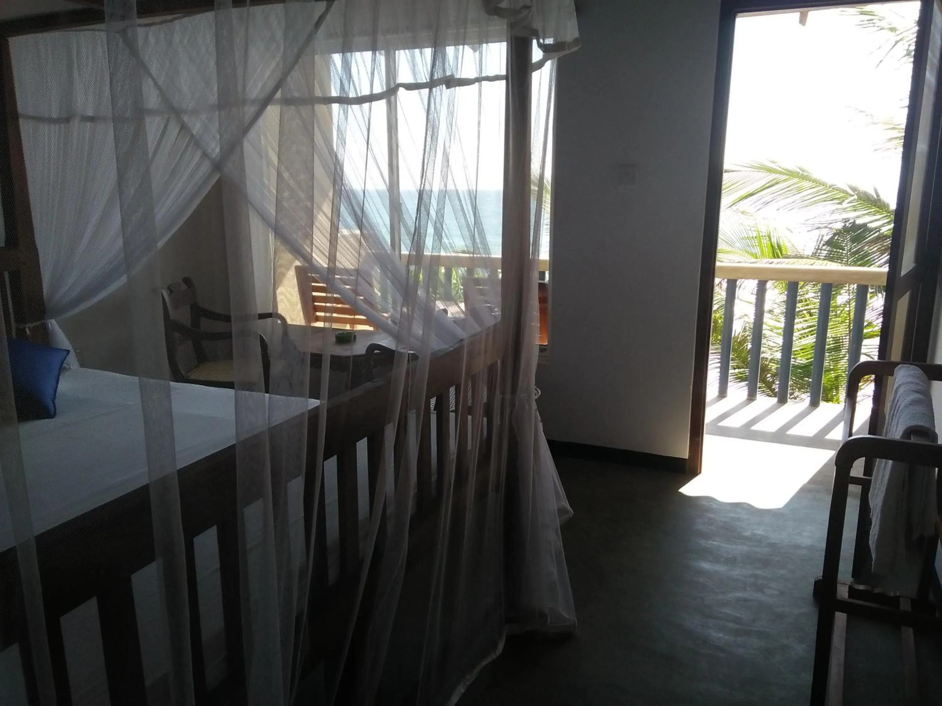 Photo of the whole room in Asiri Yoga Retreat