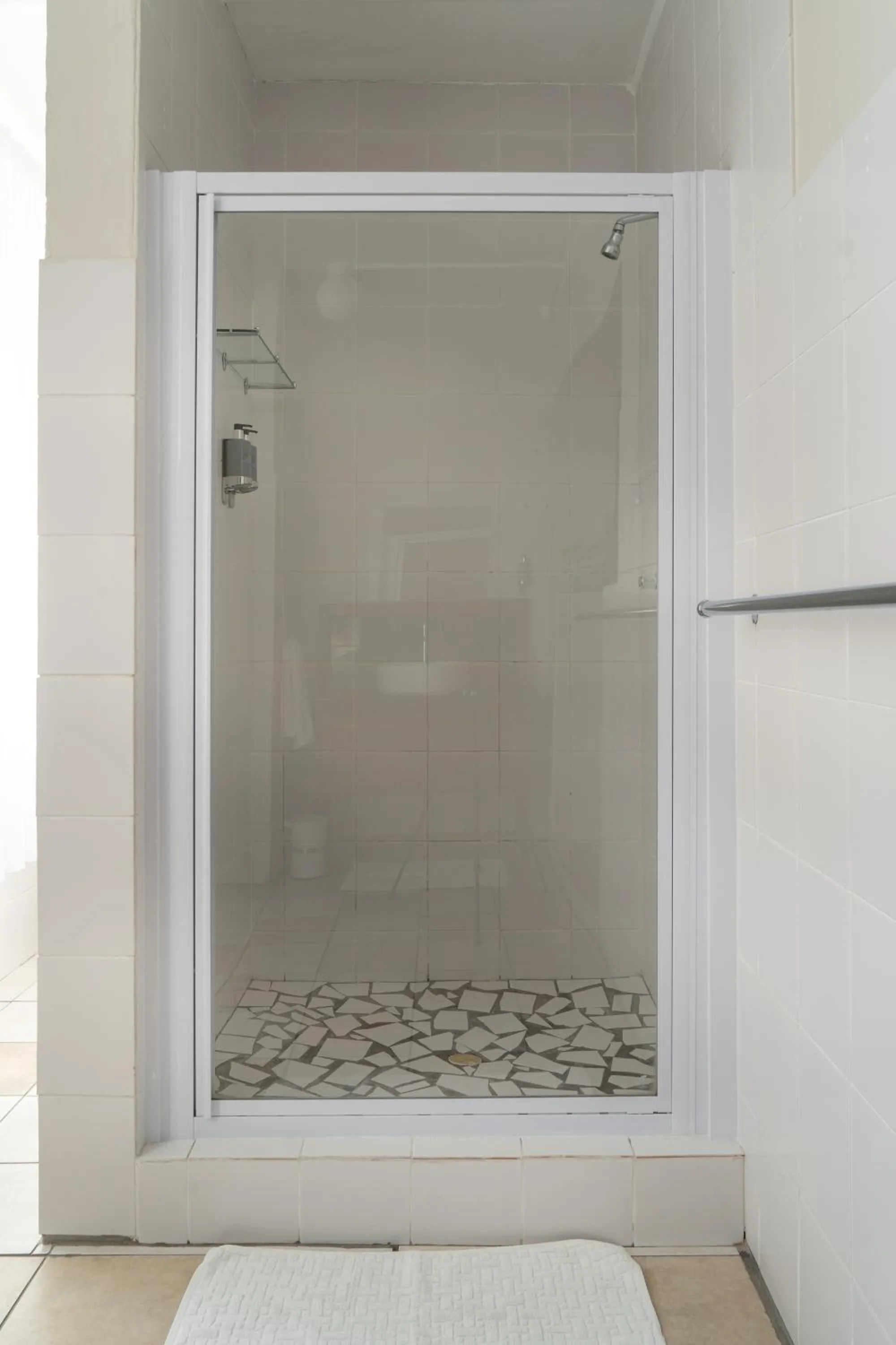 Shower in Selborne Bed and Breakfast